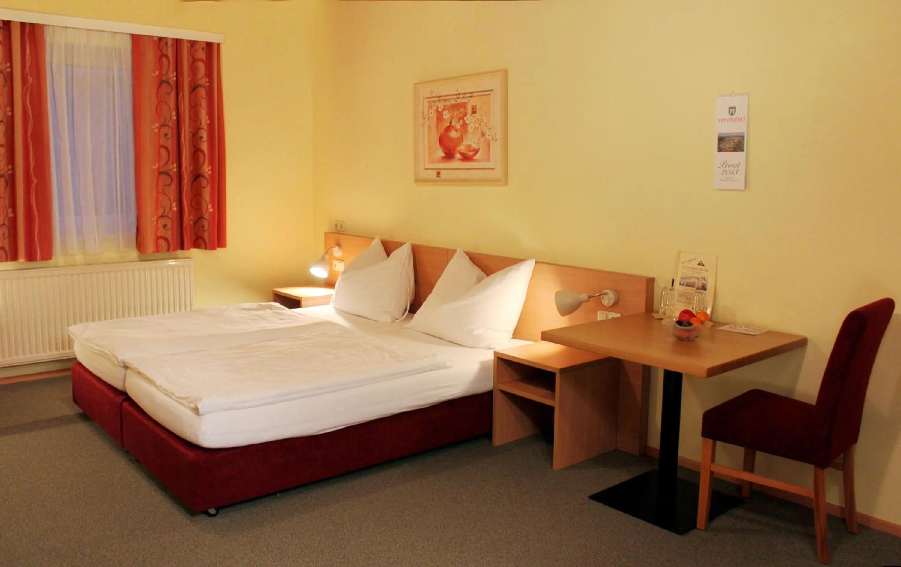 Photo of the whole room, Bed in Hotel Denk Bed & Breakfast