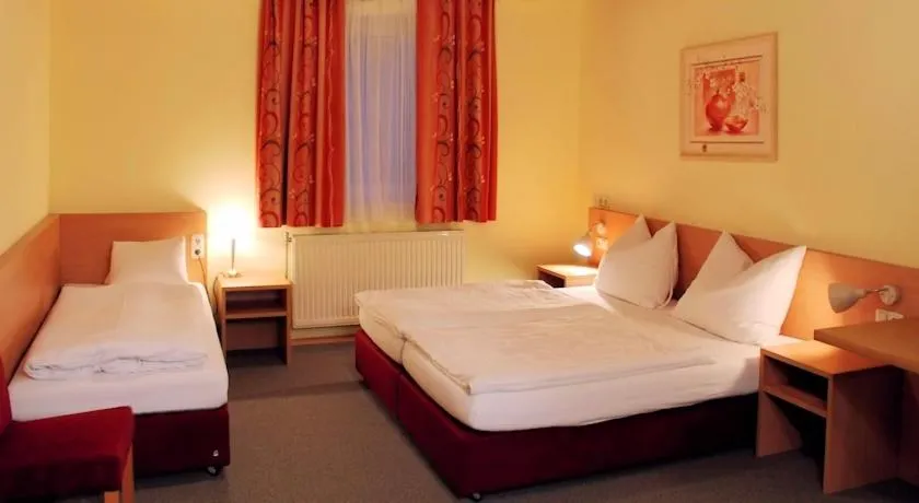 Bedroom, Bed in Hotel Denk Bed & Breakfast