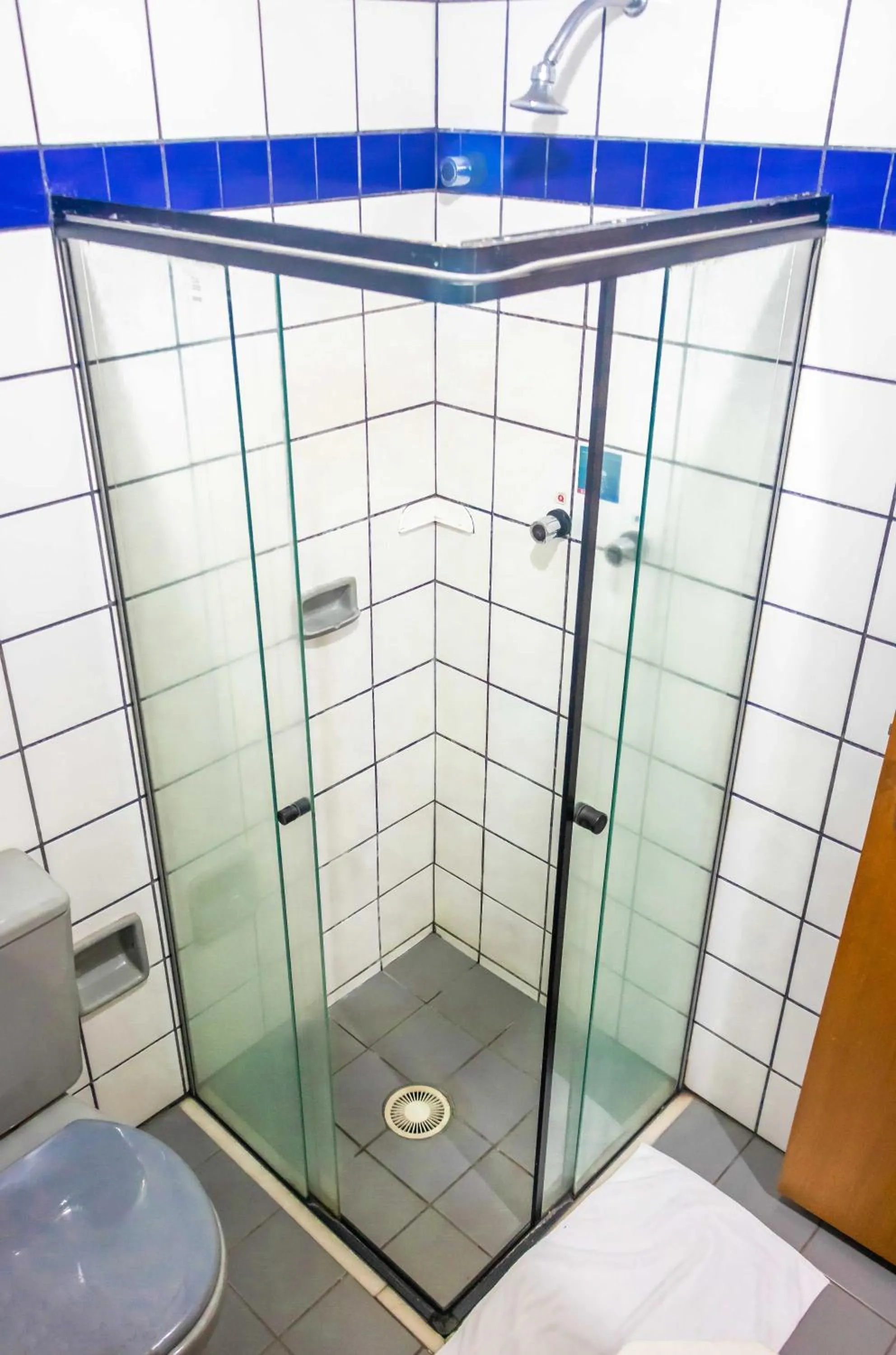 Bathroom in Hotel Portucali