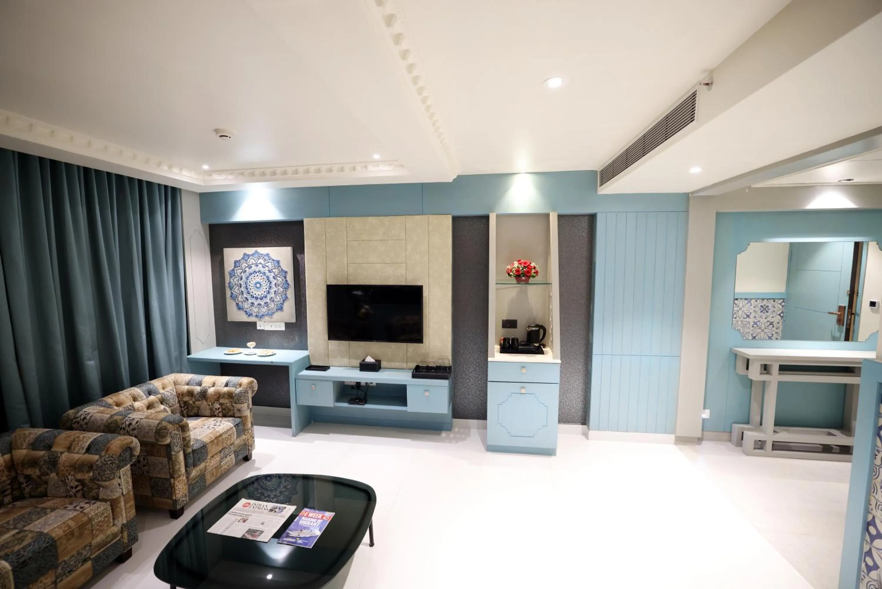 TV and multimedia in AJ Grand Hotel