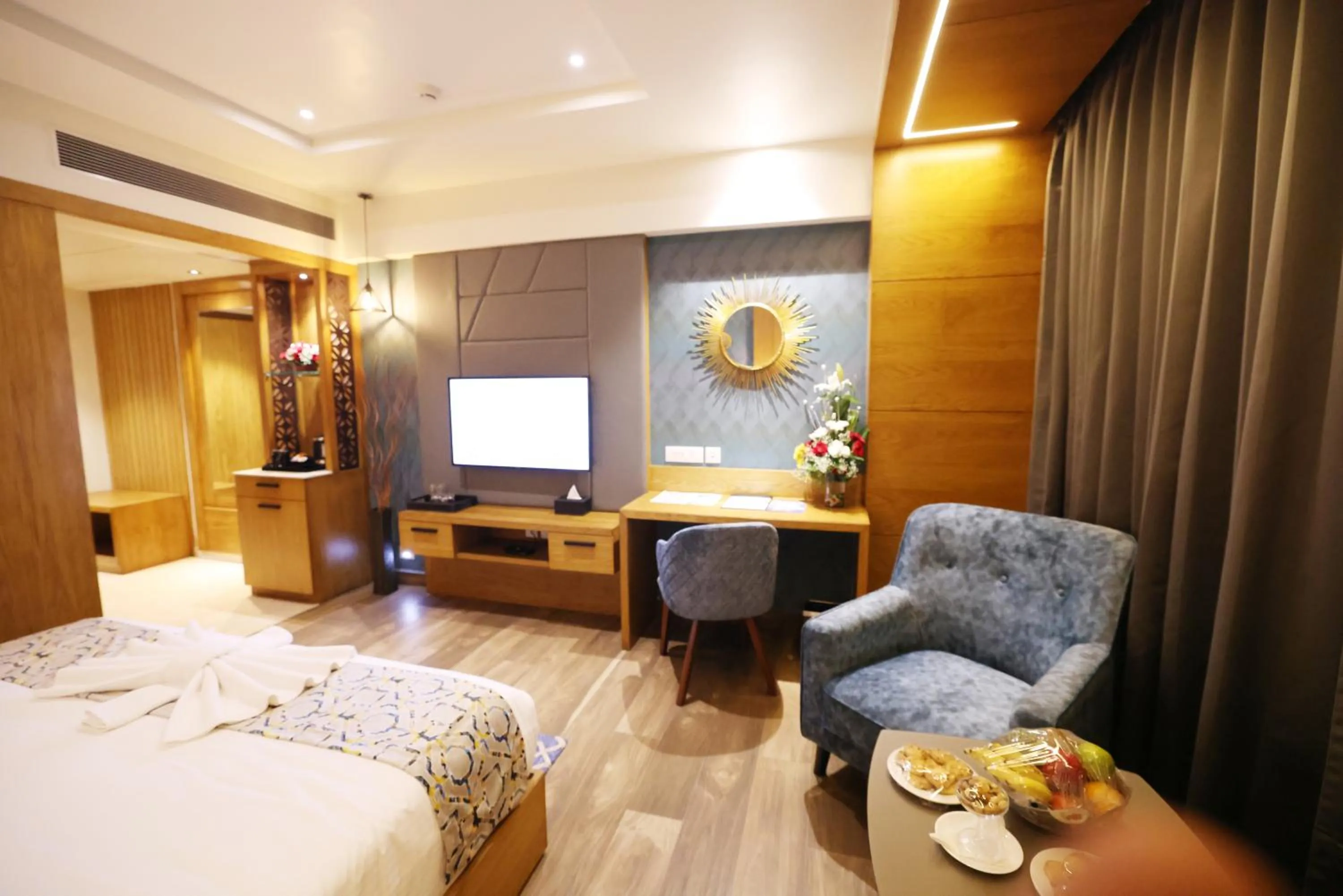 TV and multimedia, Bed in AJ Grand Hotel