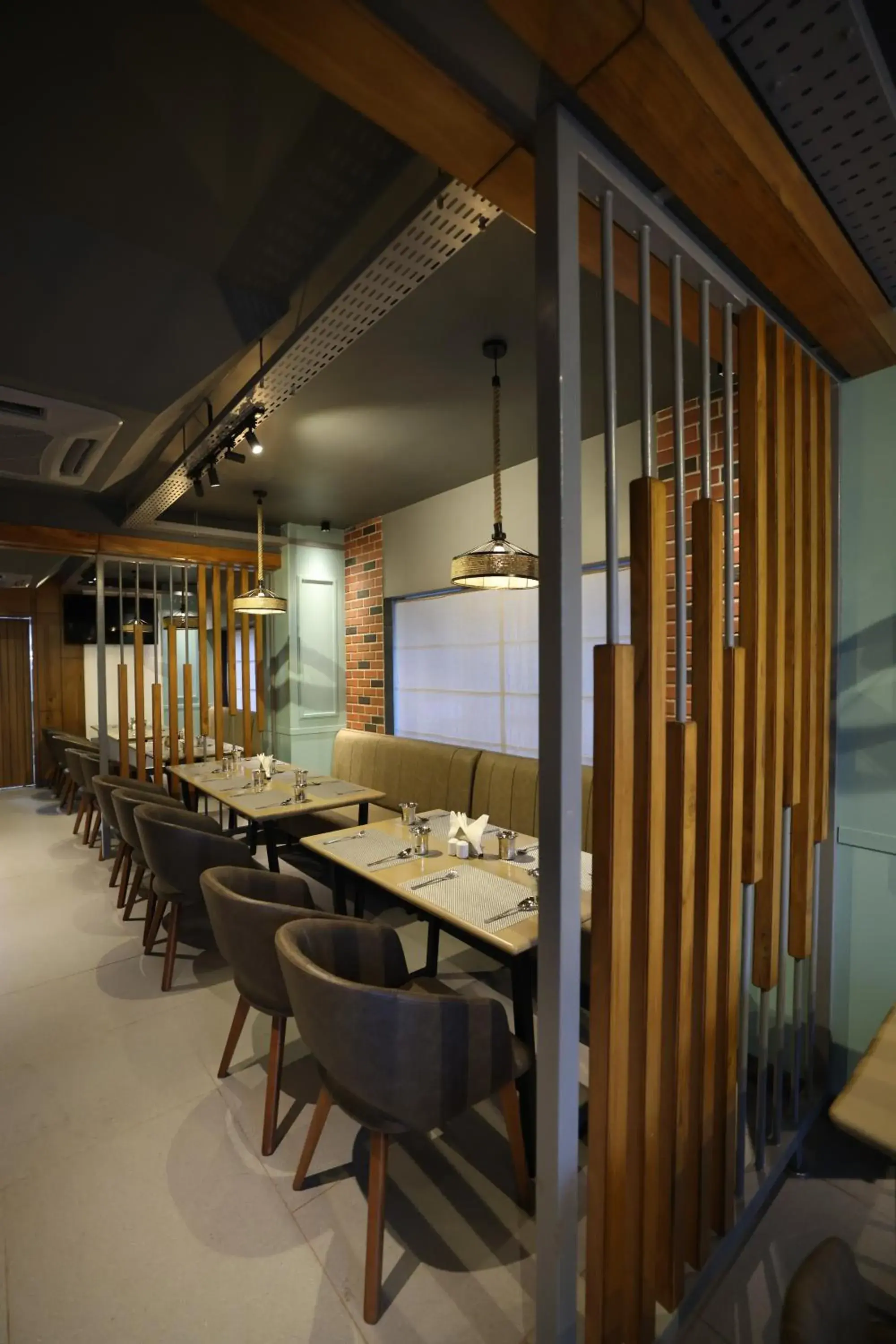 Restaurant/places to eat in AJ Grand Hotel Restaurant/places to eat in AJ Grand Hotel