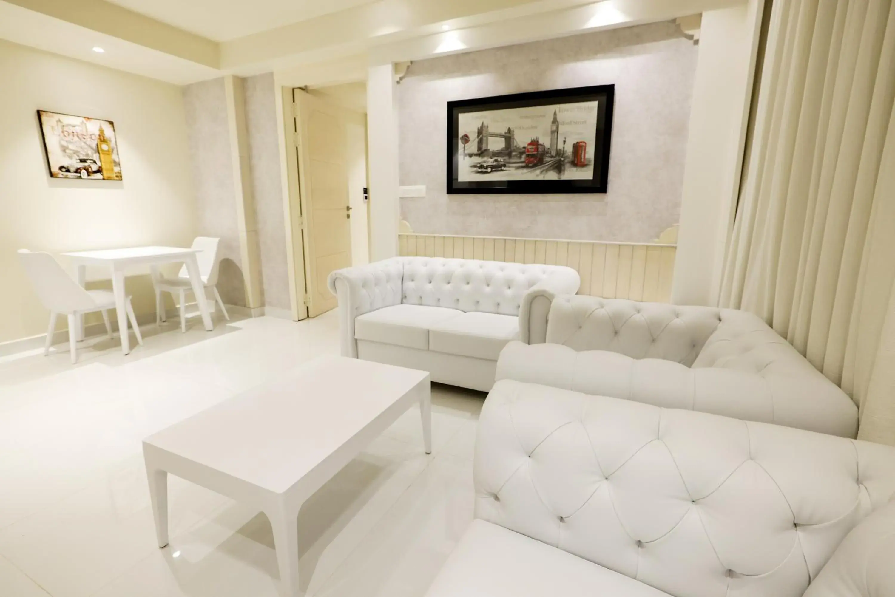 Living room in AJ Grand Hotel Living room in AJ Grand Hotel