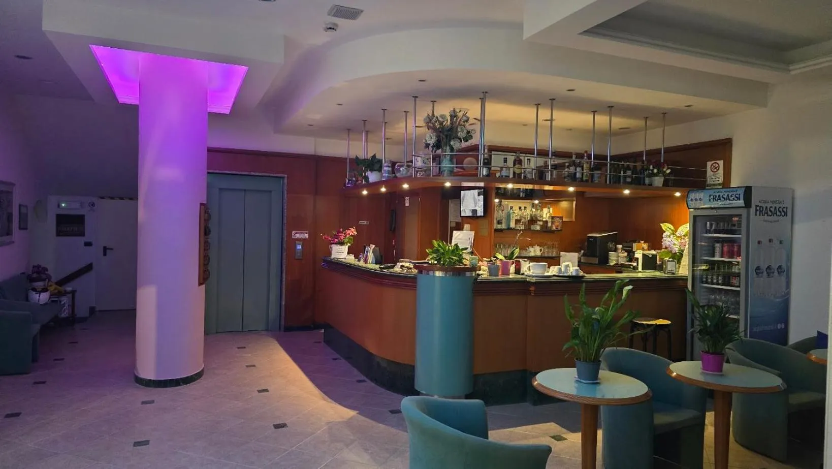 Communal lounge/ TV room in Abc Hotel