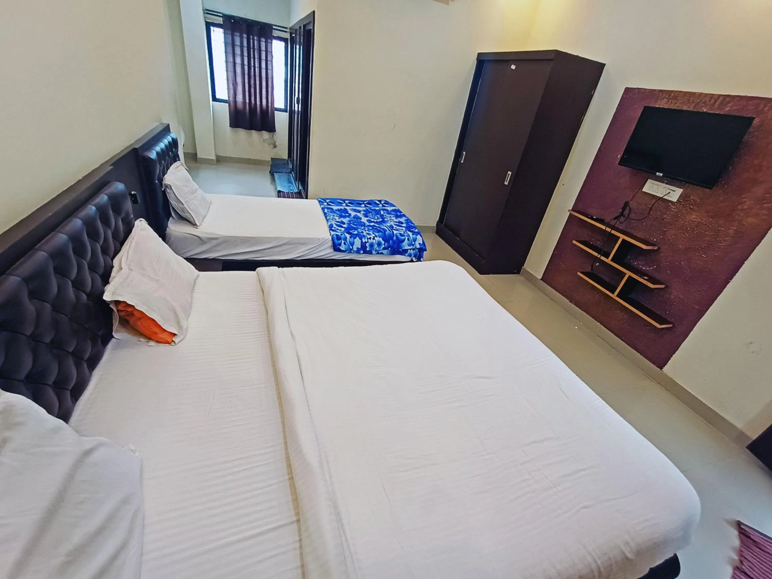 Bedroom, Bed in MG Residency