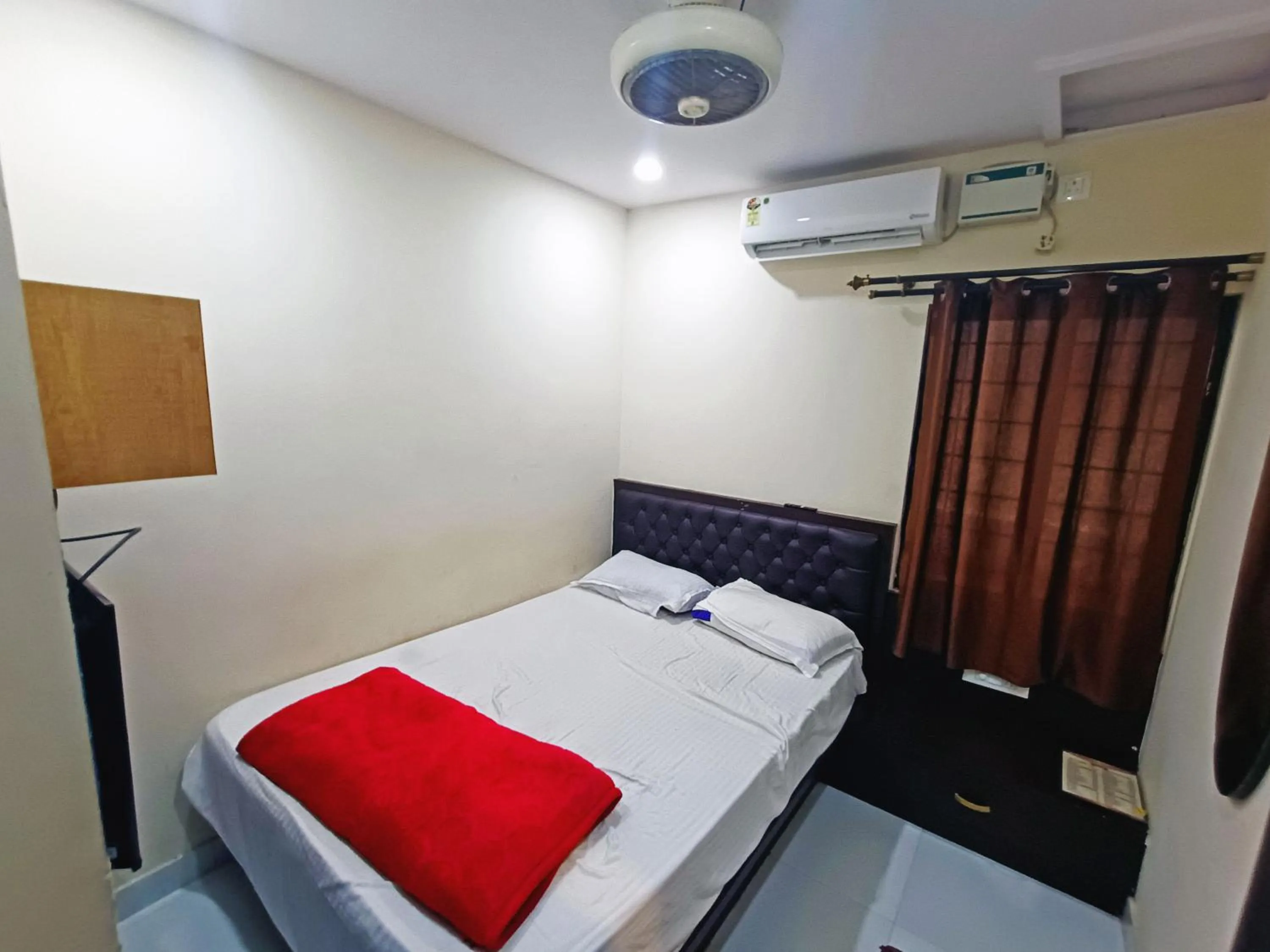 Bedroom, Bed in MG Residency