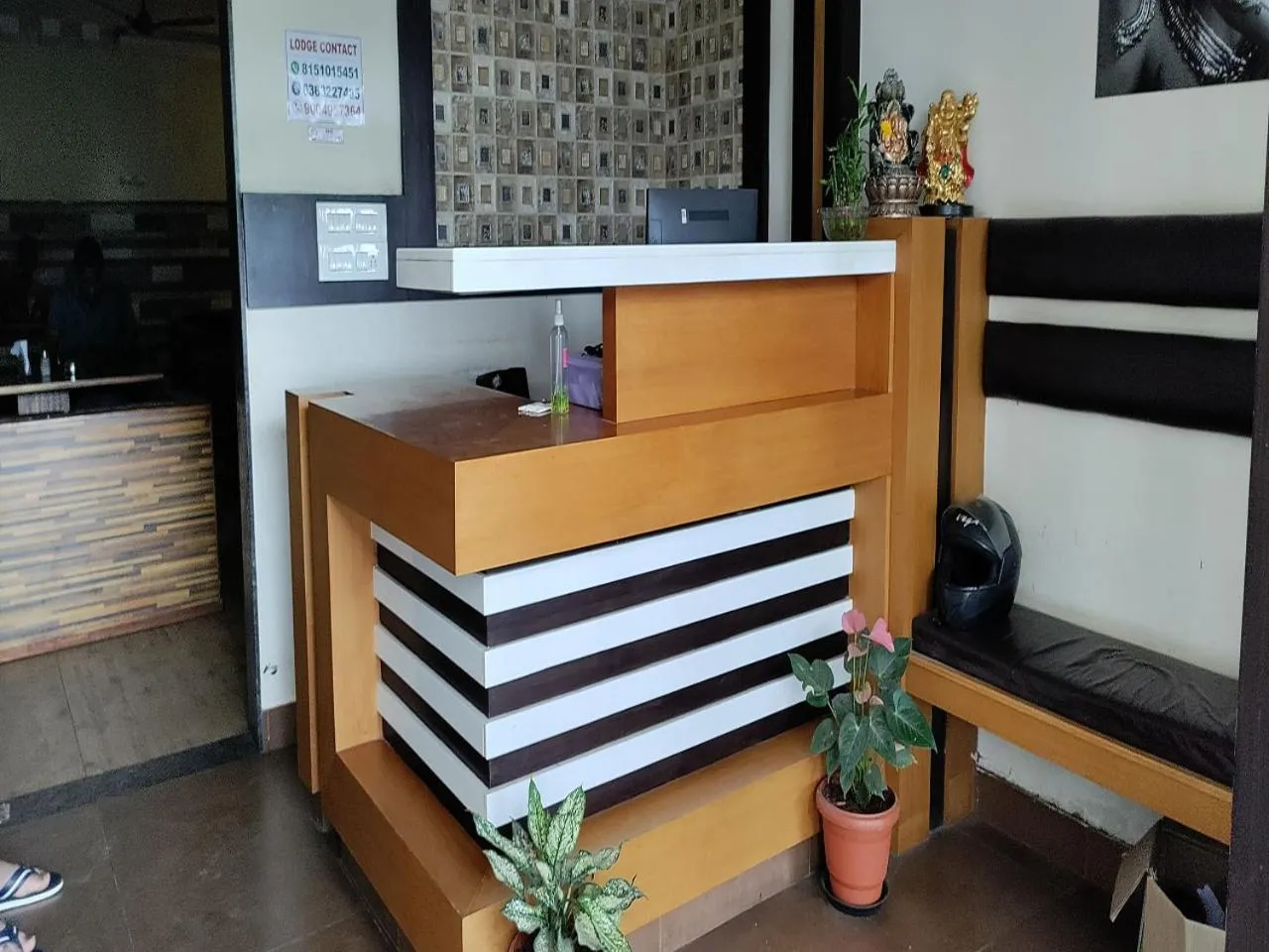 Lobby or reception, Bed in MG Residency