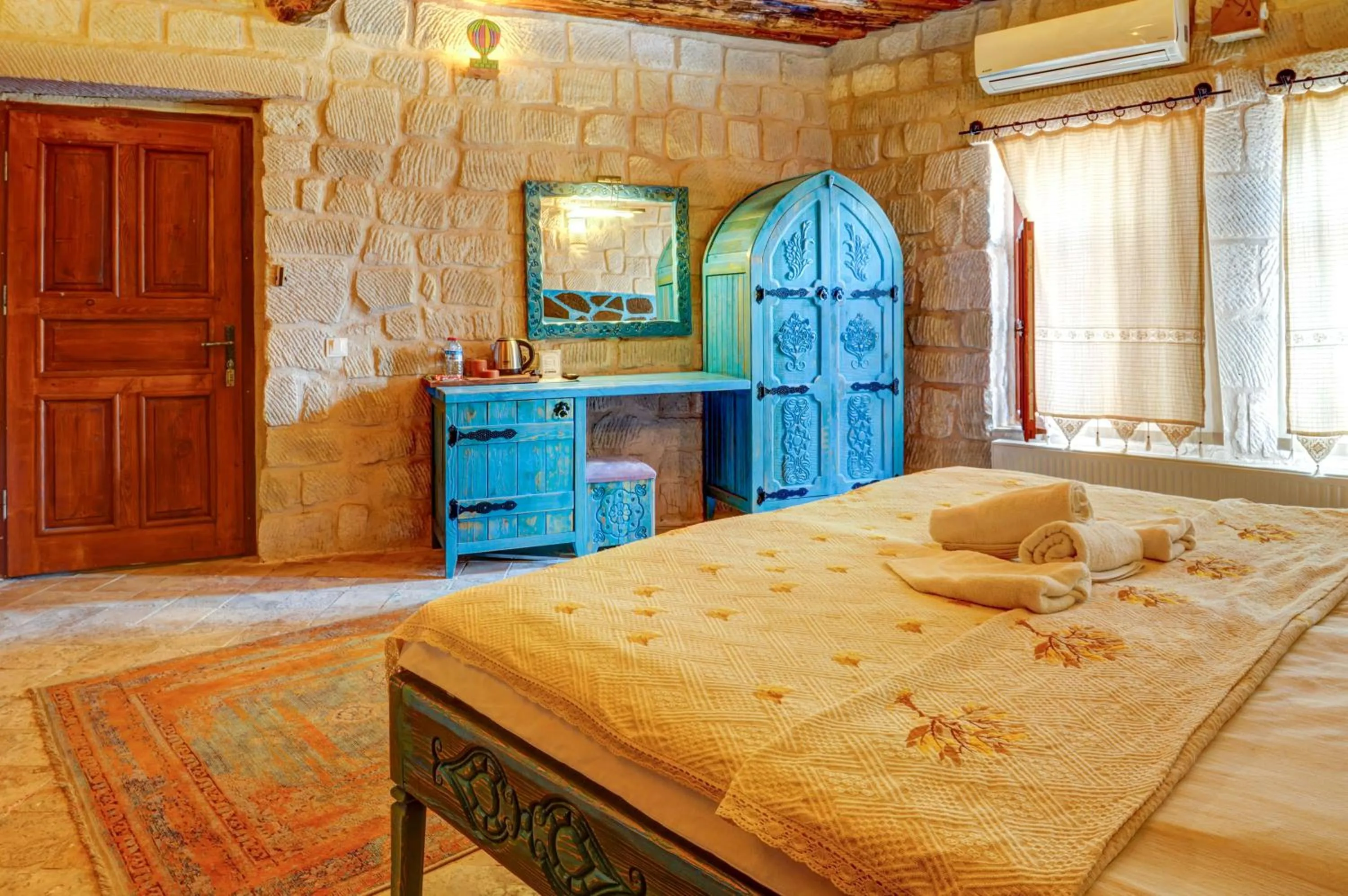 Photo of the whole room, Bed in Aşk-ı Nare Cave Hotel Swimming Pool Hot & SPA