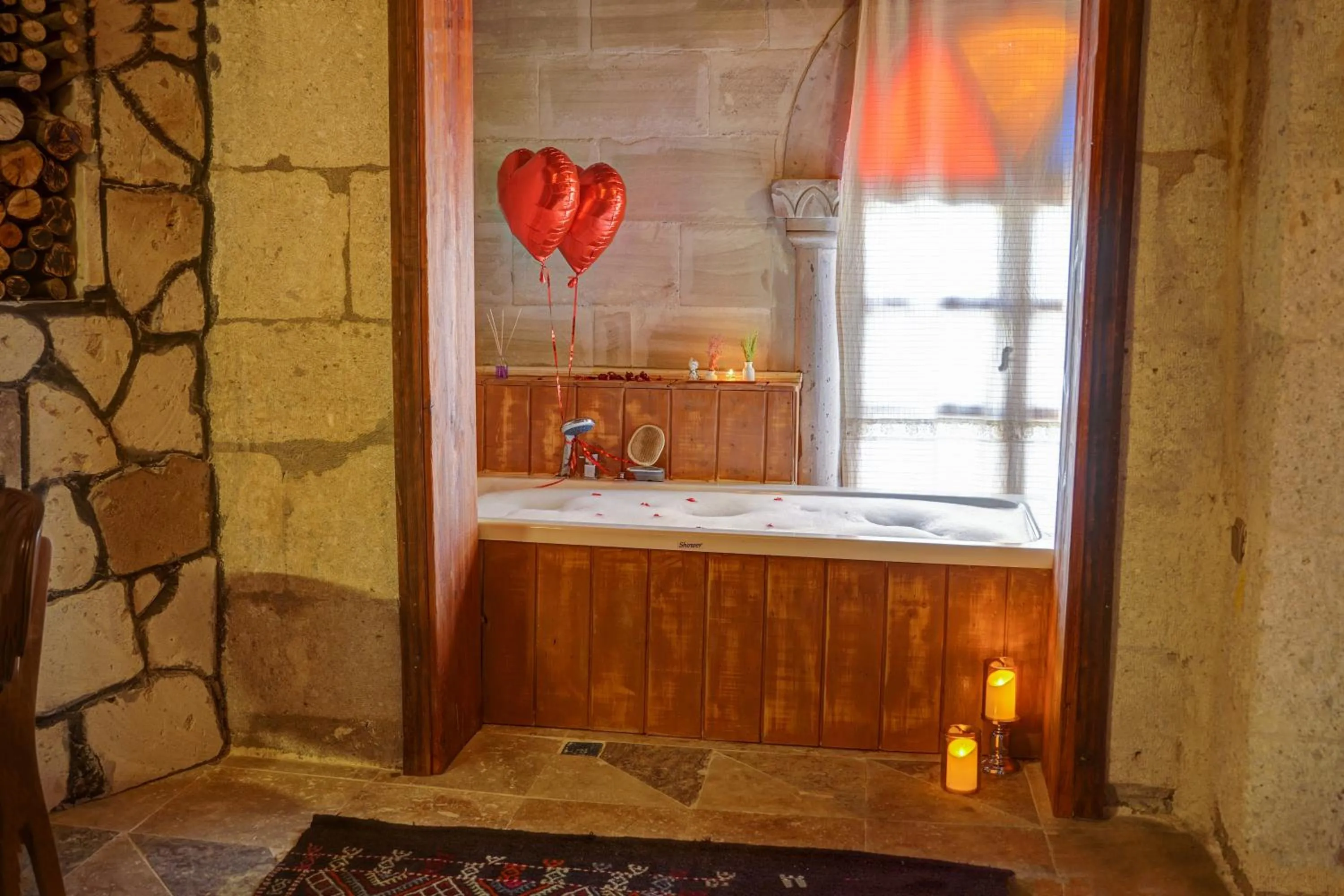 Massage in Aşk-ı Nare Cave Hotel Swimming Pool Hot & SPA