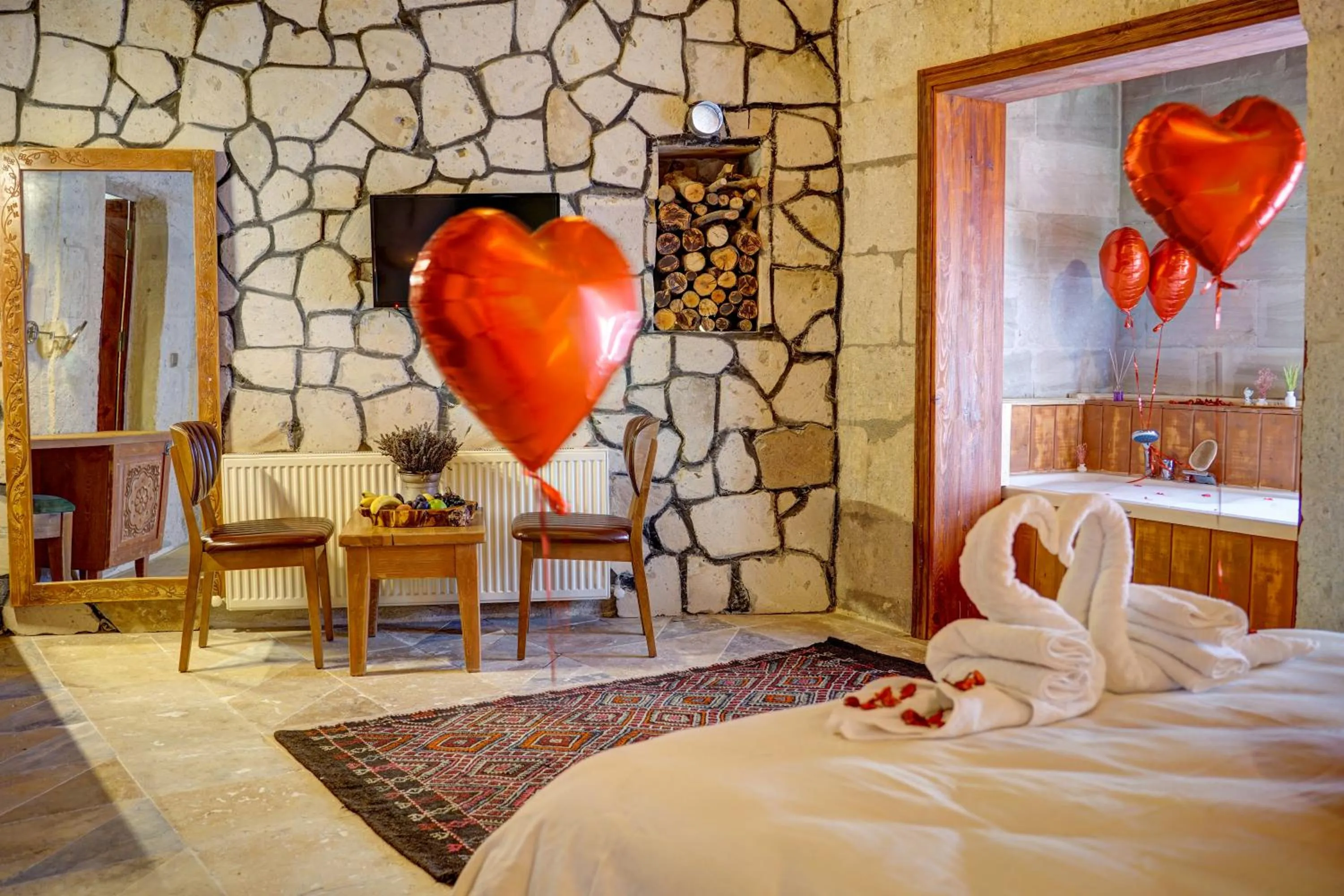Seating area, Bed in Aşk-ı Nare Cave Hotel Swimming Pool Hot & SPA