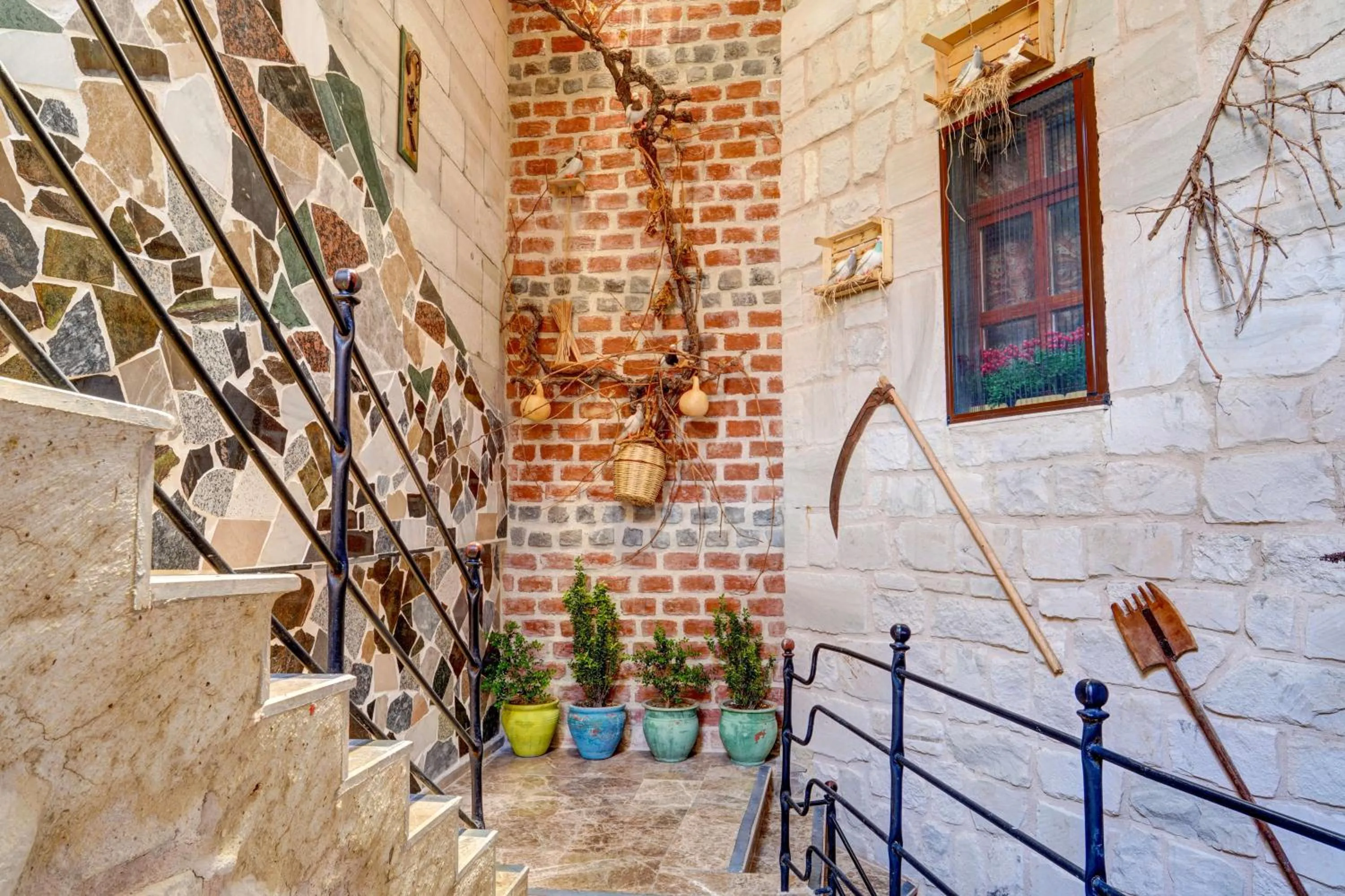 Decorative detail in Aşk-ı Nare Cave Hotel Swimming Pool Hot & SPA