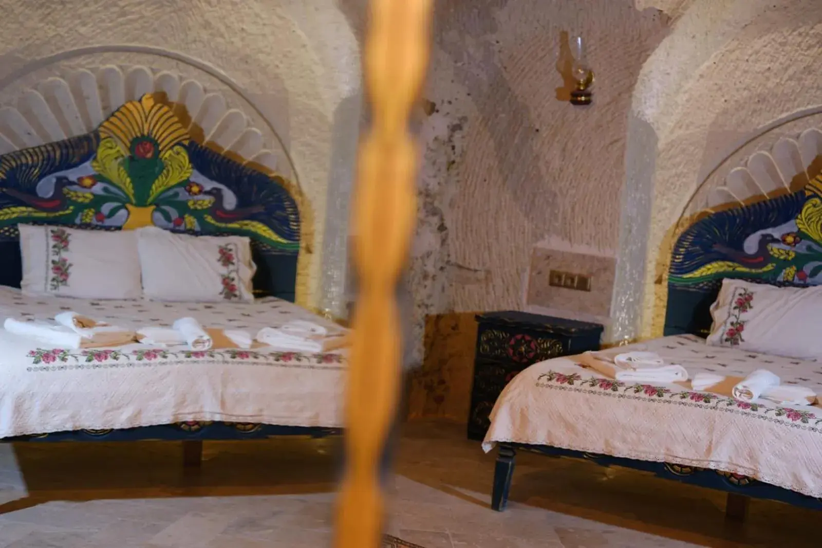 Swimming pool, Bed in Aşk-ı Nare Cave Hotel Swimming Pool Hot & SPA Swimming pool, Bed in Aşk-ı Nare Cave Hotel Swimming Pool Hot & SPA