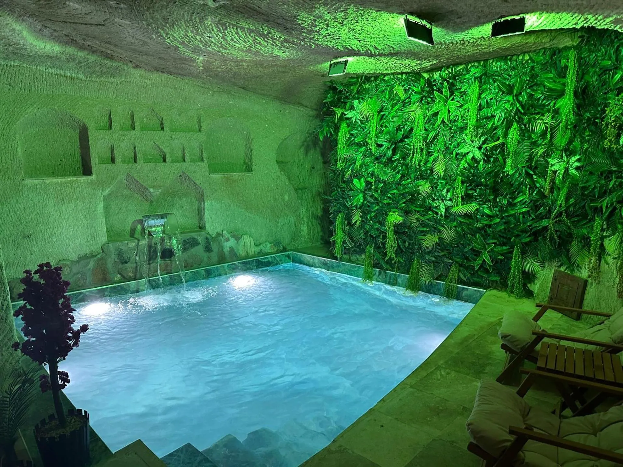  in Aşk-ı Nare Cave Hotel Swimming Pool Hot & SPA