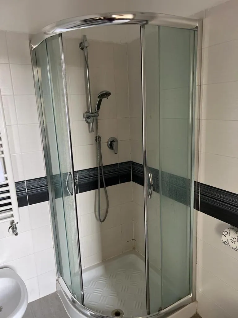 Shower in Cà Dei Barcaroli