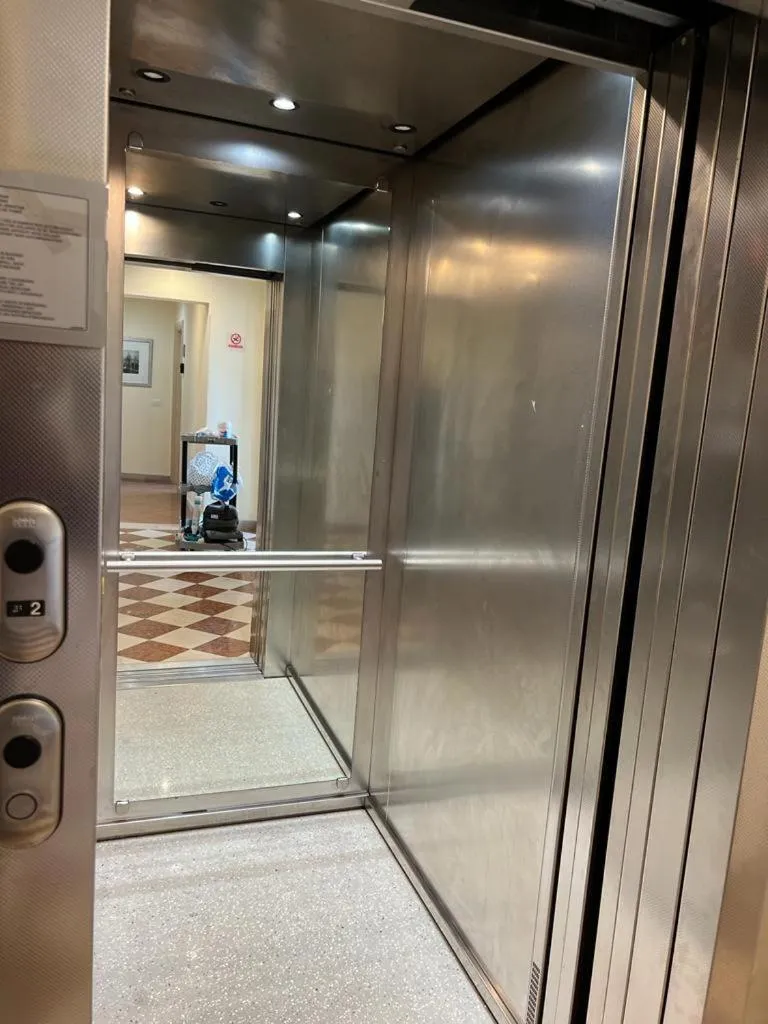 elevator in Cà Dei Barcaroli