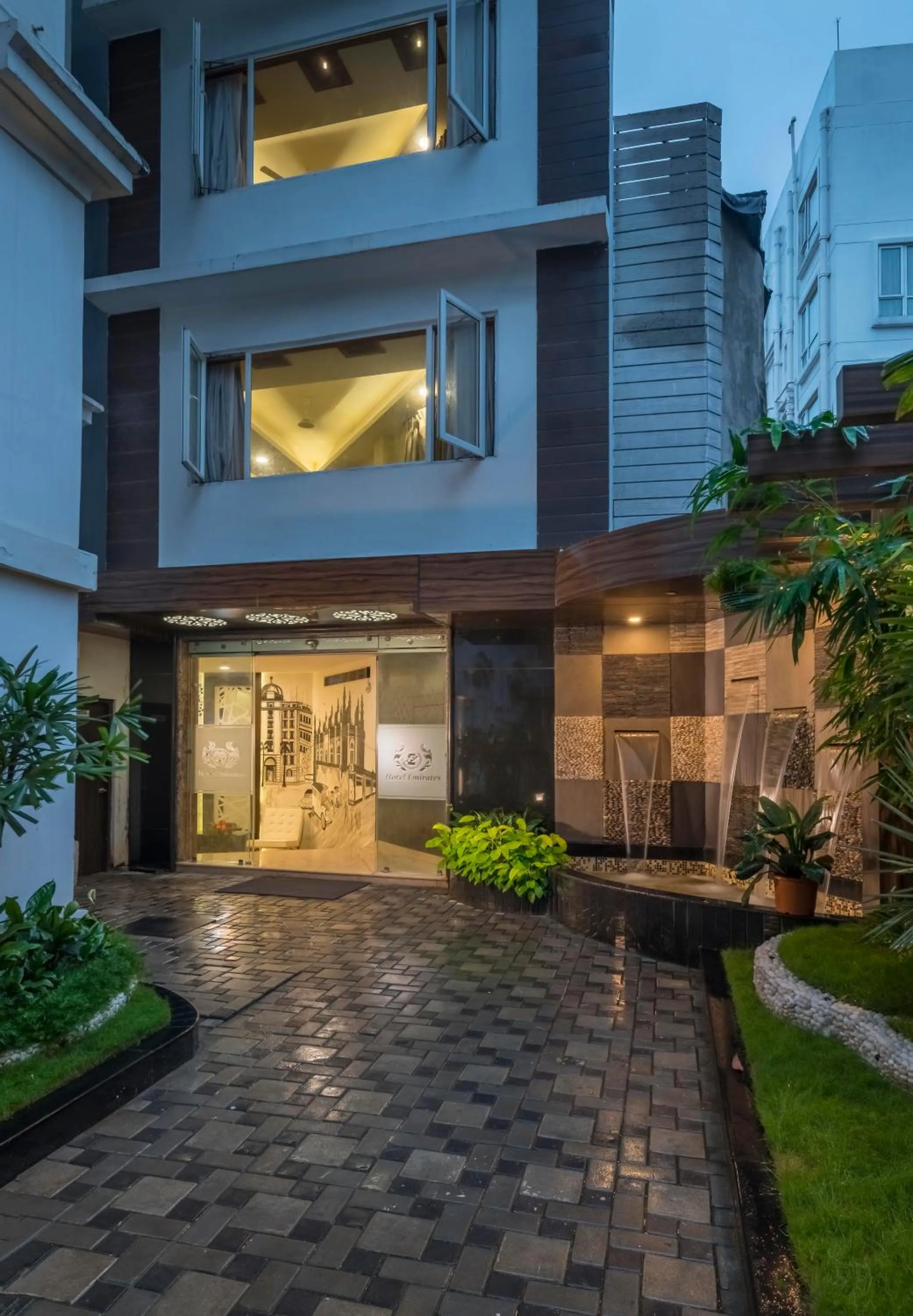 Property building in Hotel Emirates