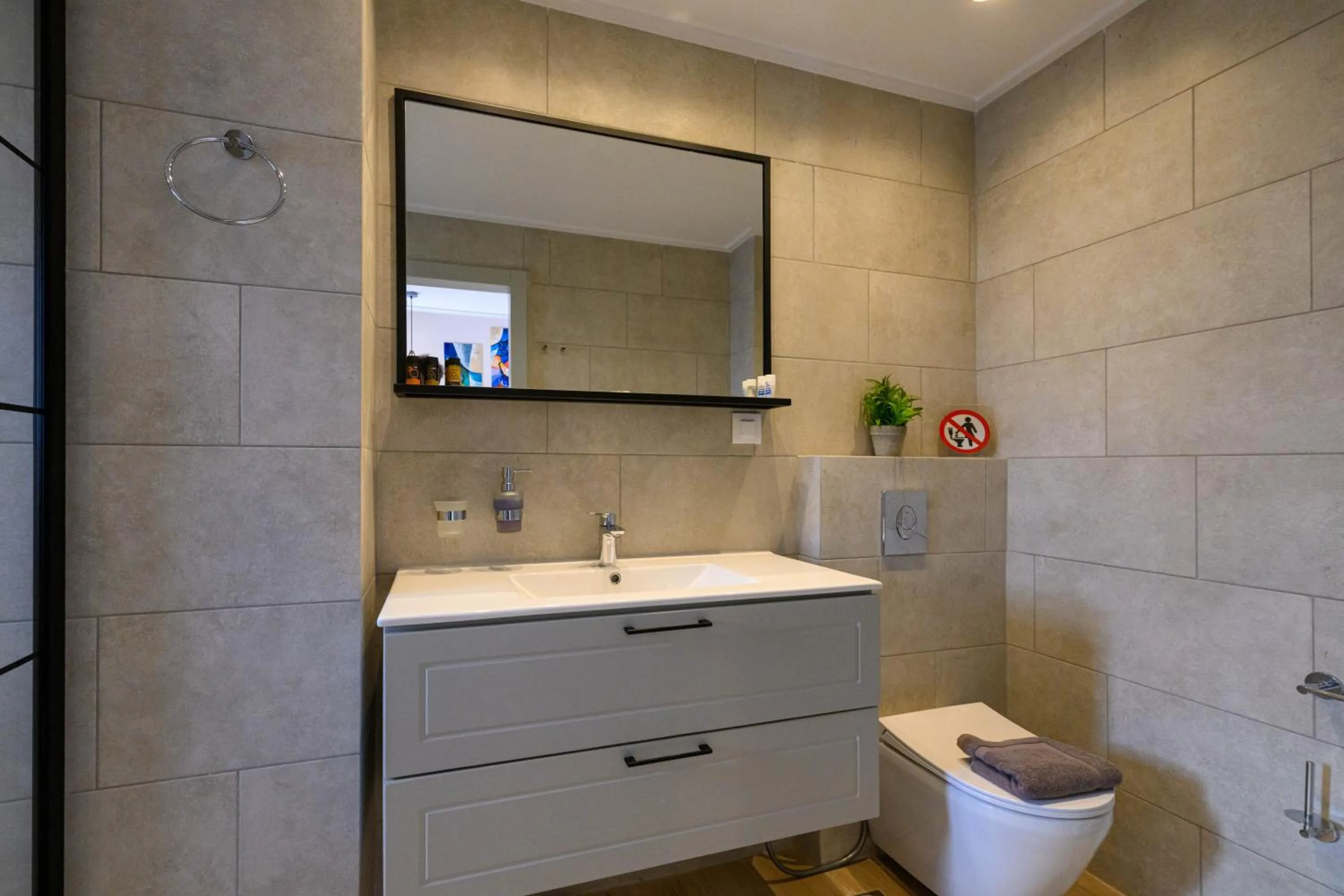 Kannas Mani Luxury Suites -Adults Friendly 14 Plus