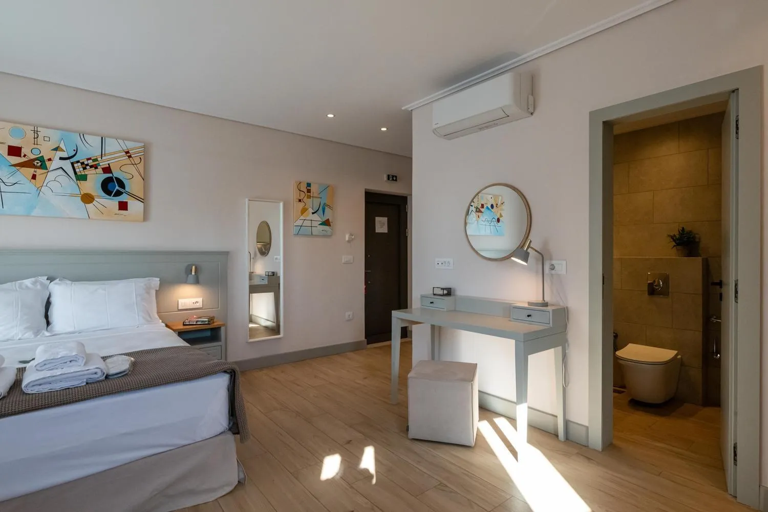 Bed in Kannas Mani Luxury Suites -Adults Friendly 14 Plus