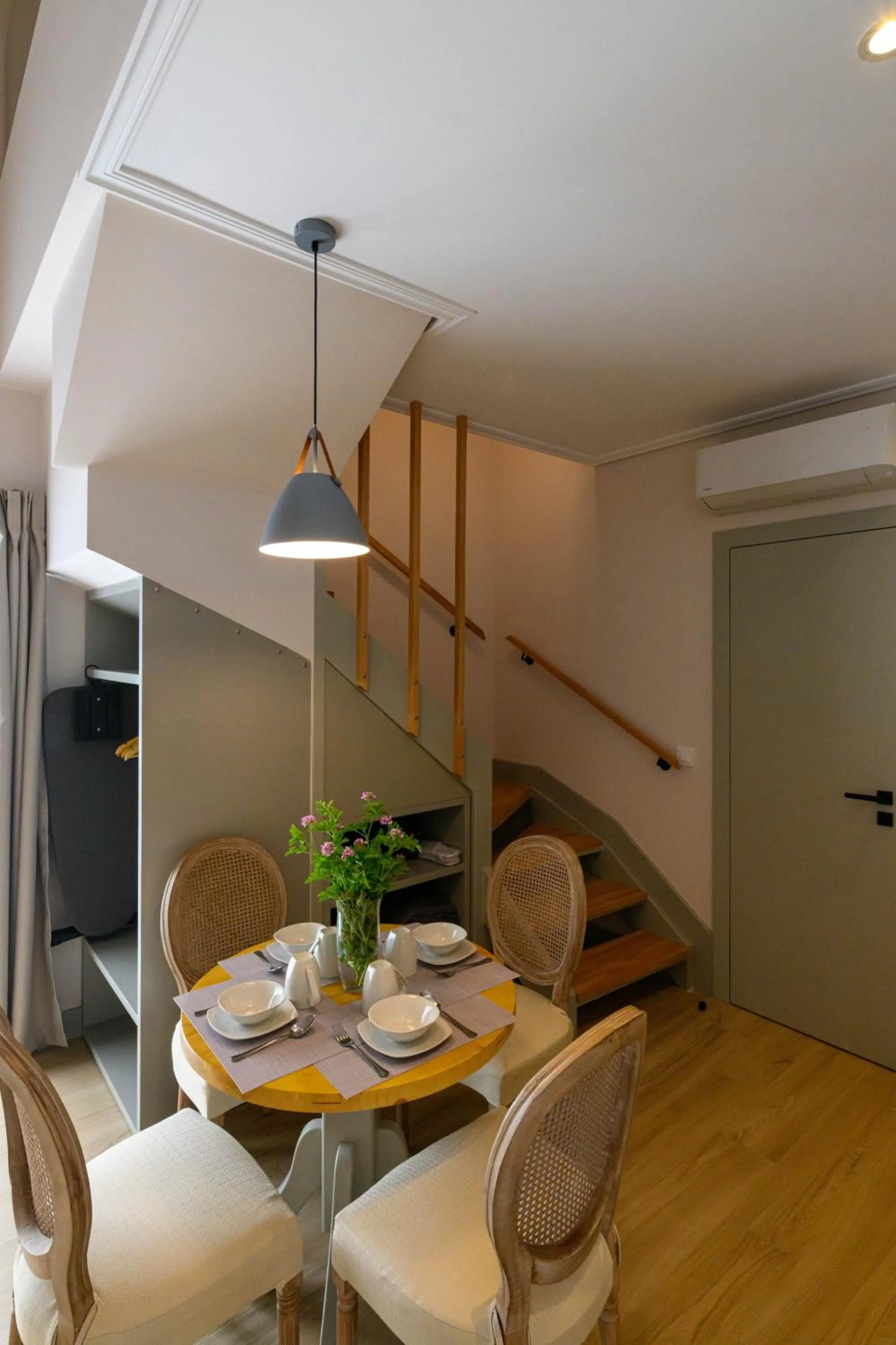 Kannas Mani Luxury Suites -Adults Friendly 14 Plus