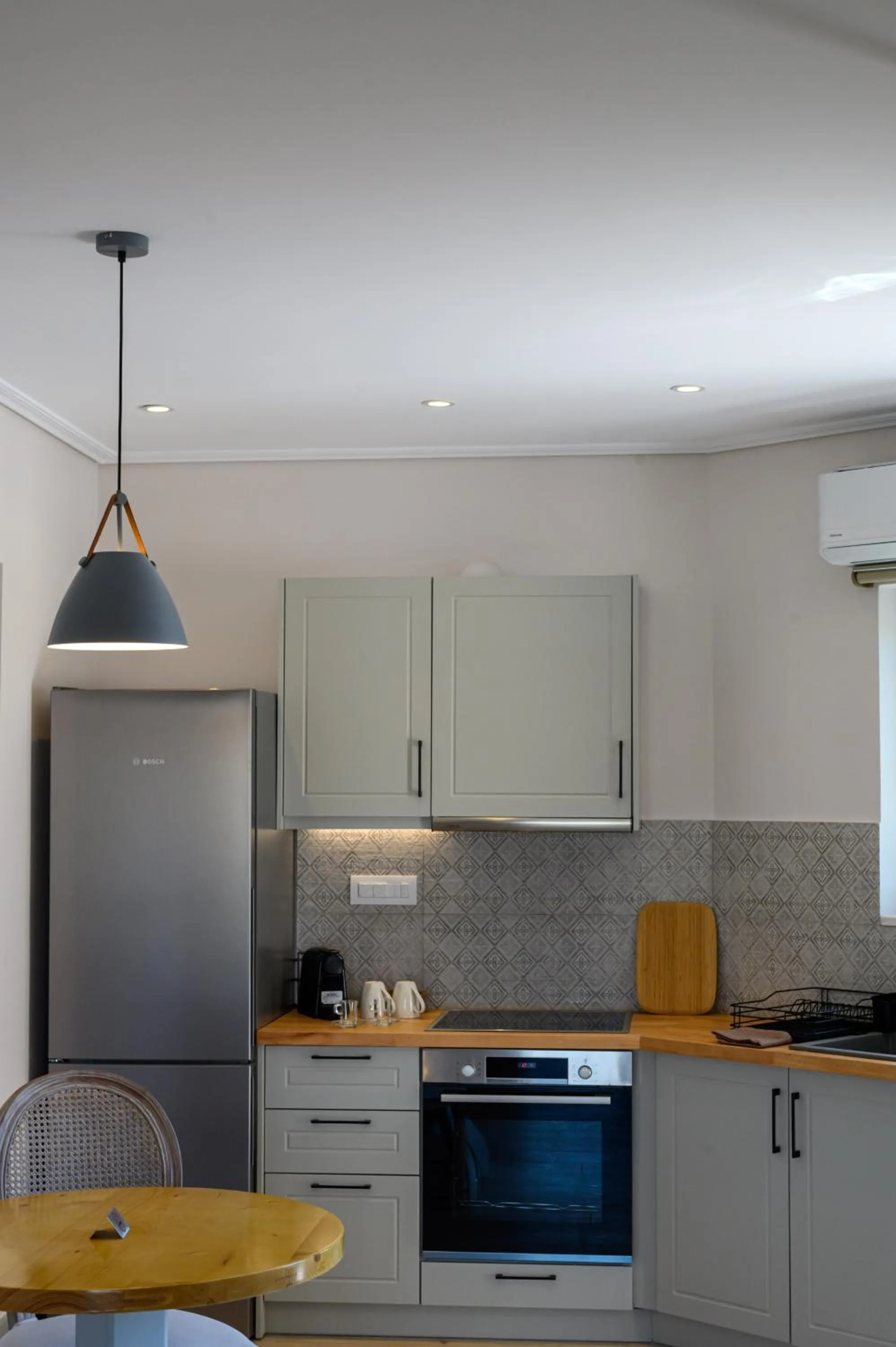 Kannas Mani Luxury Suites -Adults Friendly 14 Plus