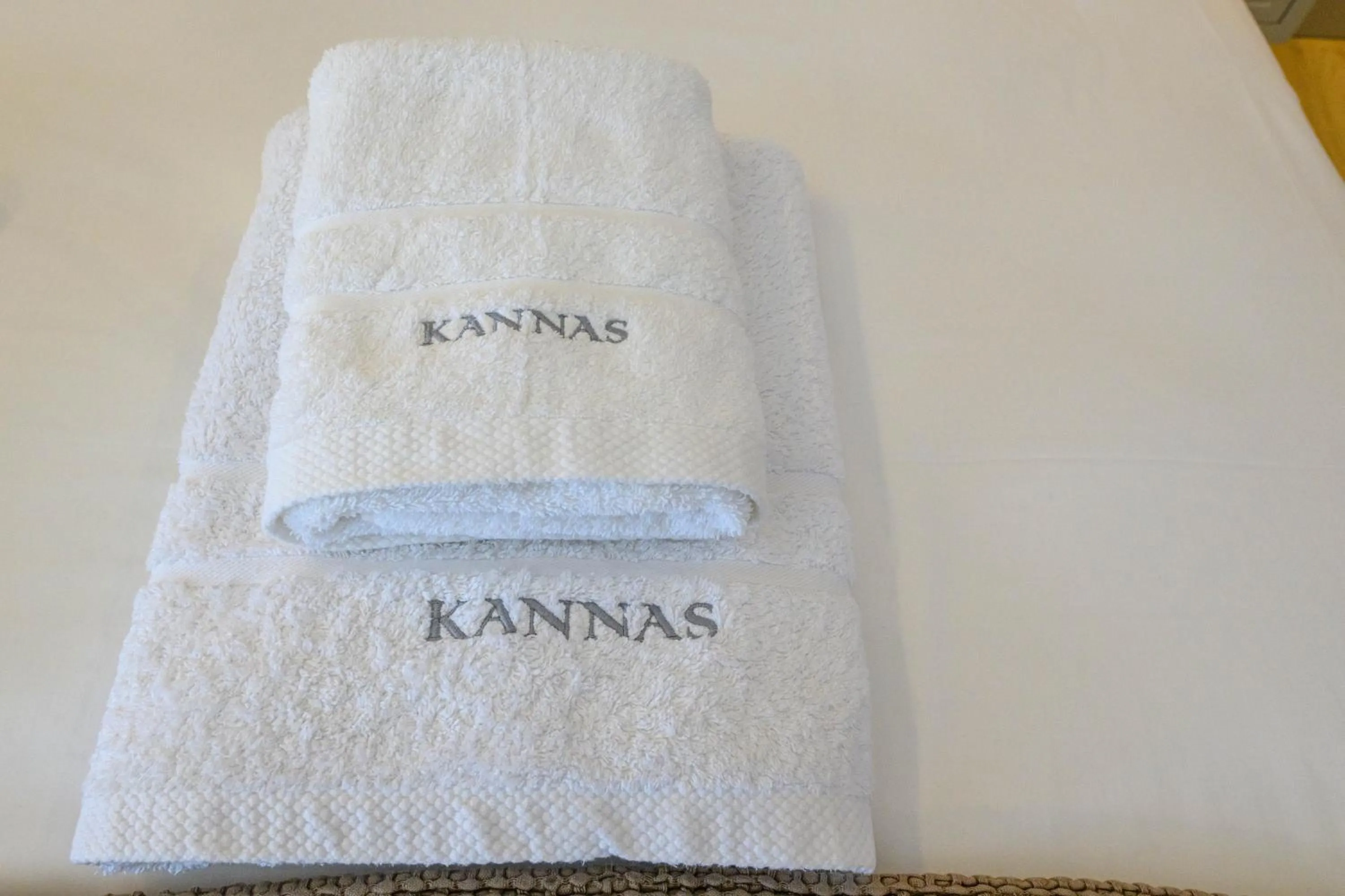 Kannas Mani Luxury Suites -Adults Friendly 14 Plus