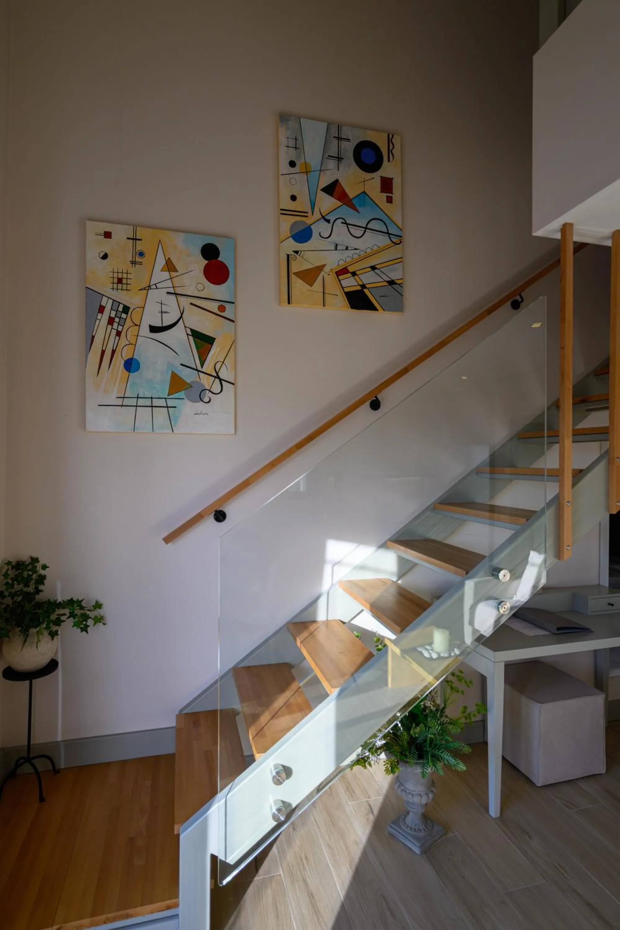 Kannas Mani Luxury Suites -Adults Friendly 14 Plus