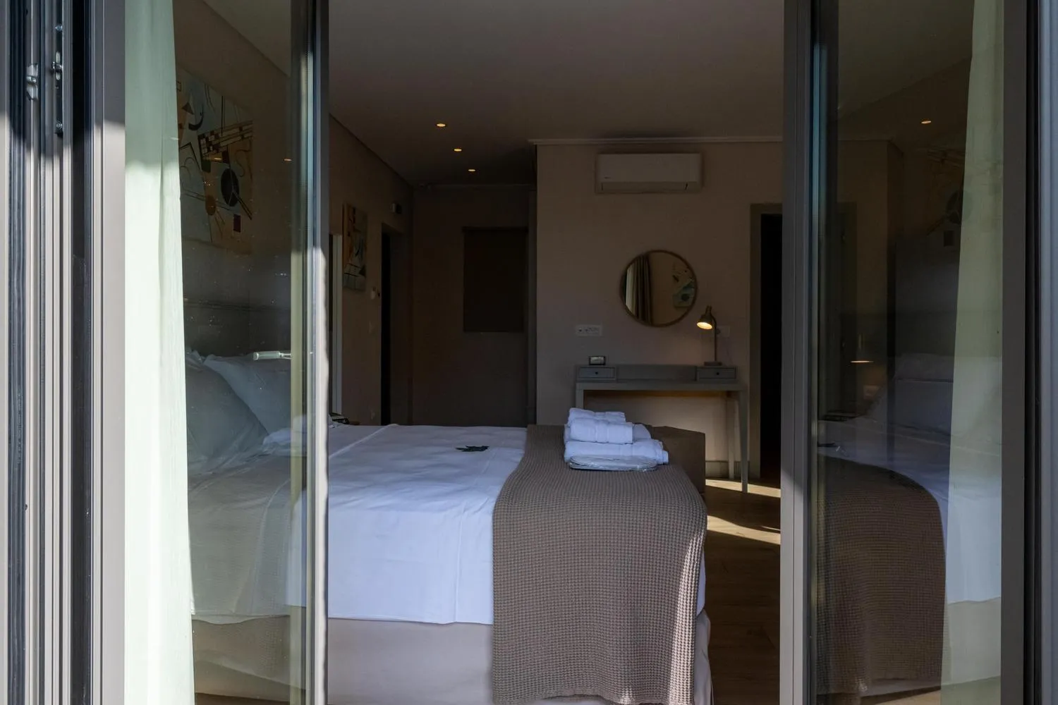 Bed in Kannas Mani Luxury Suites -Adults Friendly 14 Plus