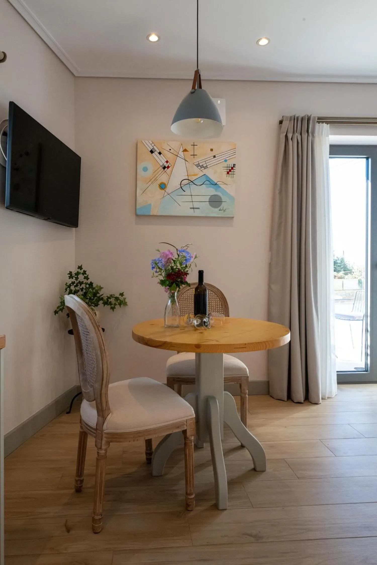 Kannas Mani Luxury Suites -Adults Friendly 14 Plus