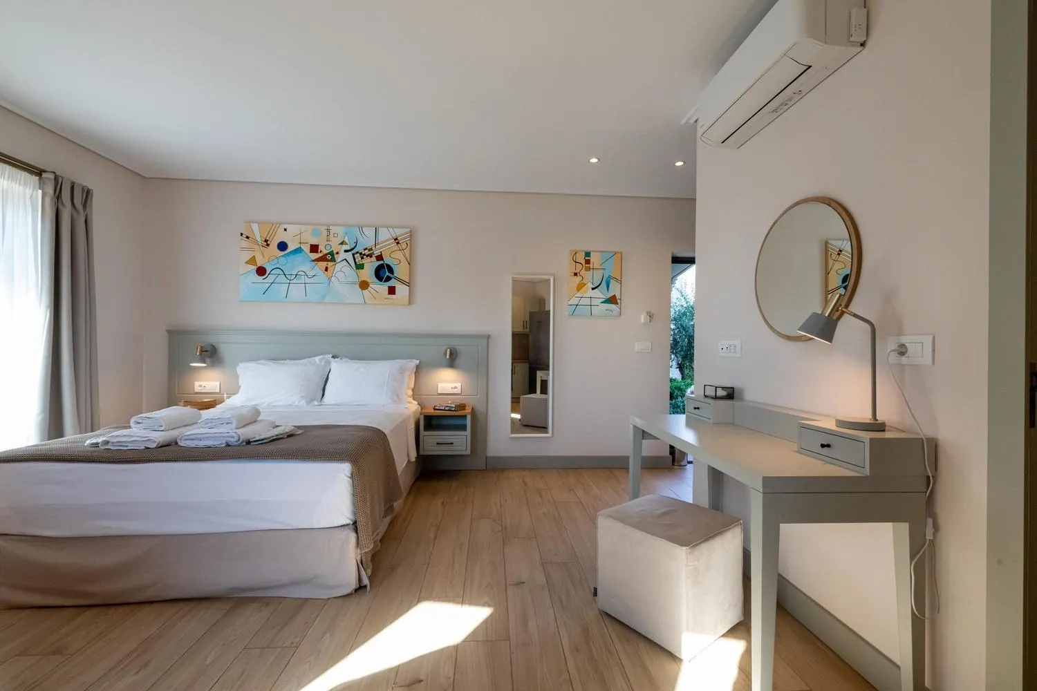 Bed in Kannas Mani Luxury Suites -Adults Friendly 14 Plus