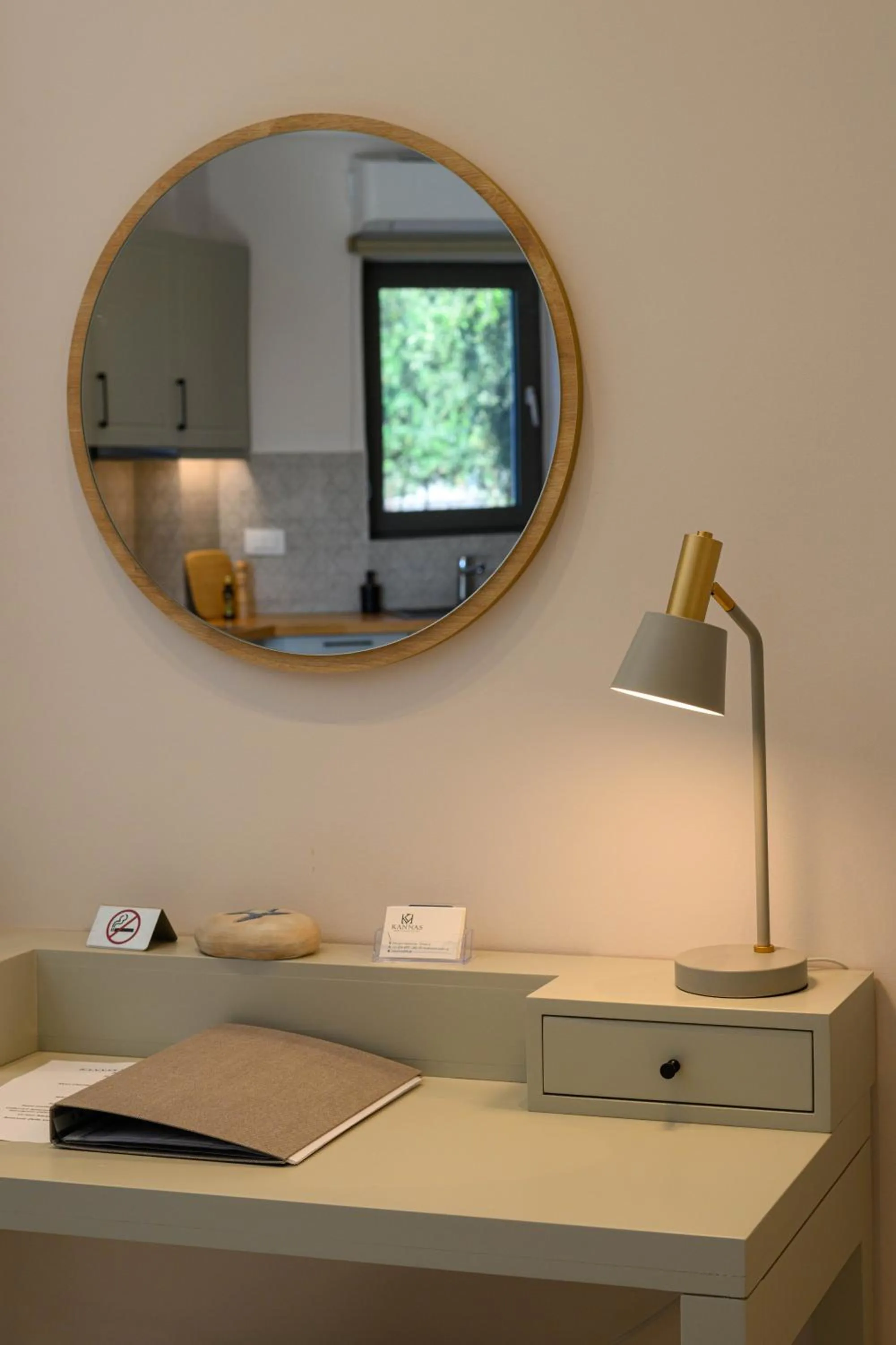 Kannas Mani Luxury Suites -Adults Friendly 14 Plus