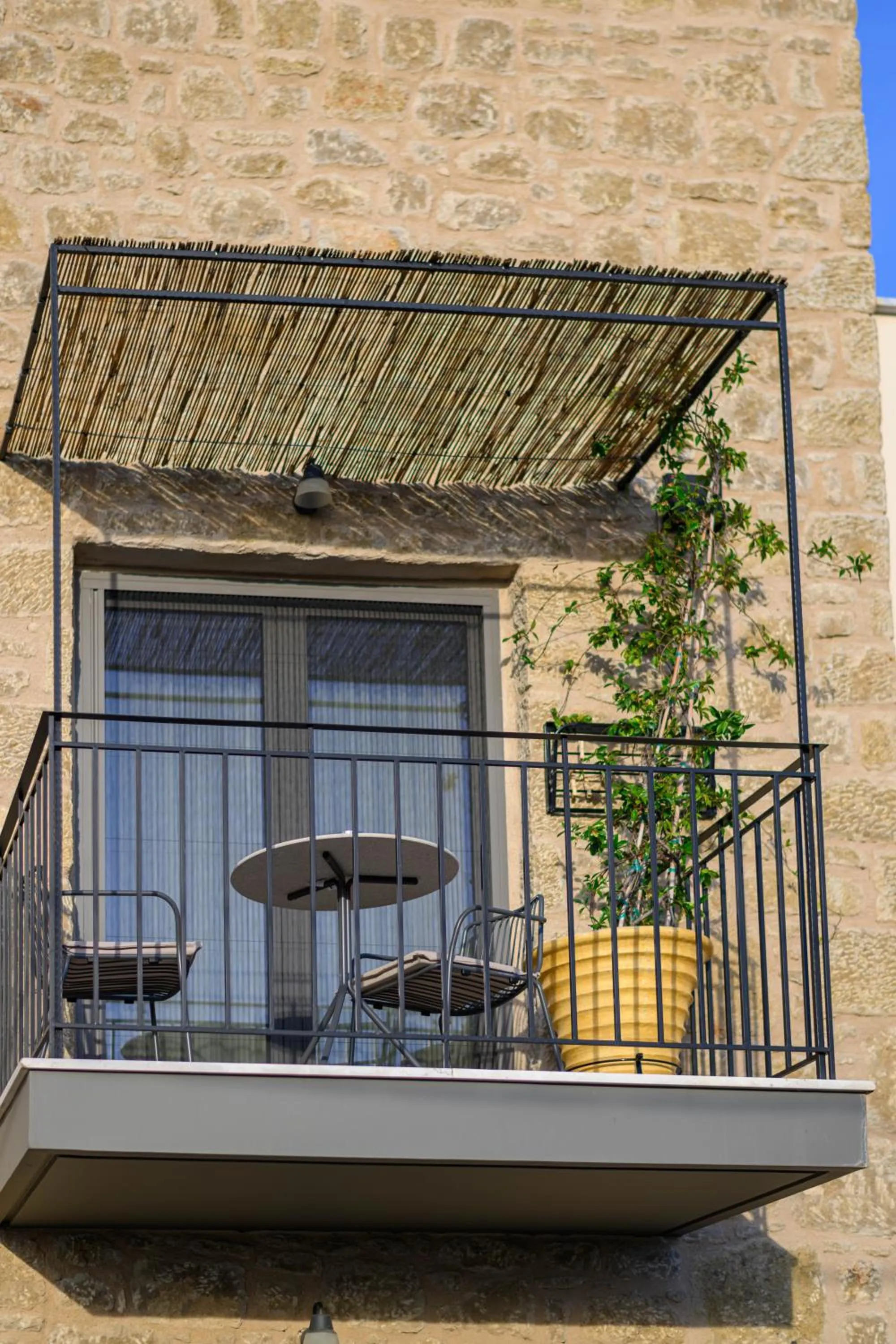 Kannas Mani Luxury Suites -Adults Friendly 14 Plus