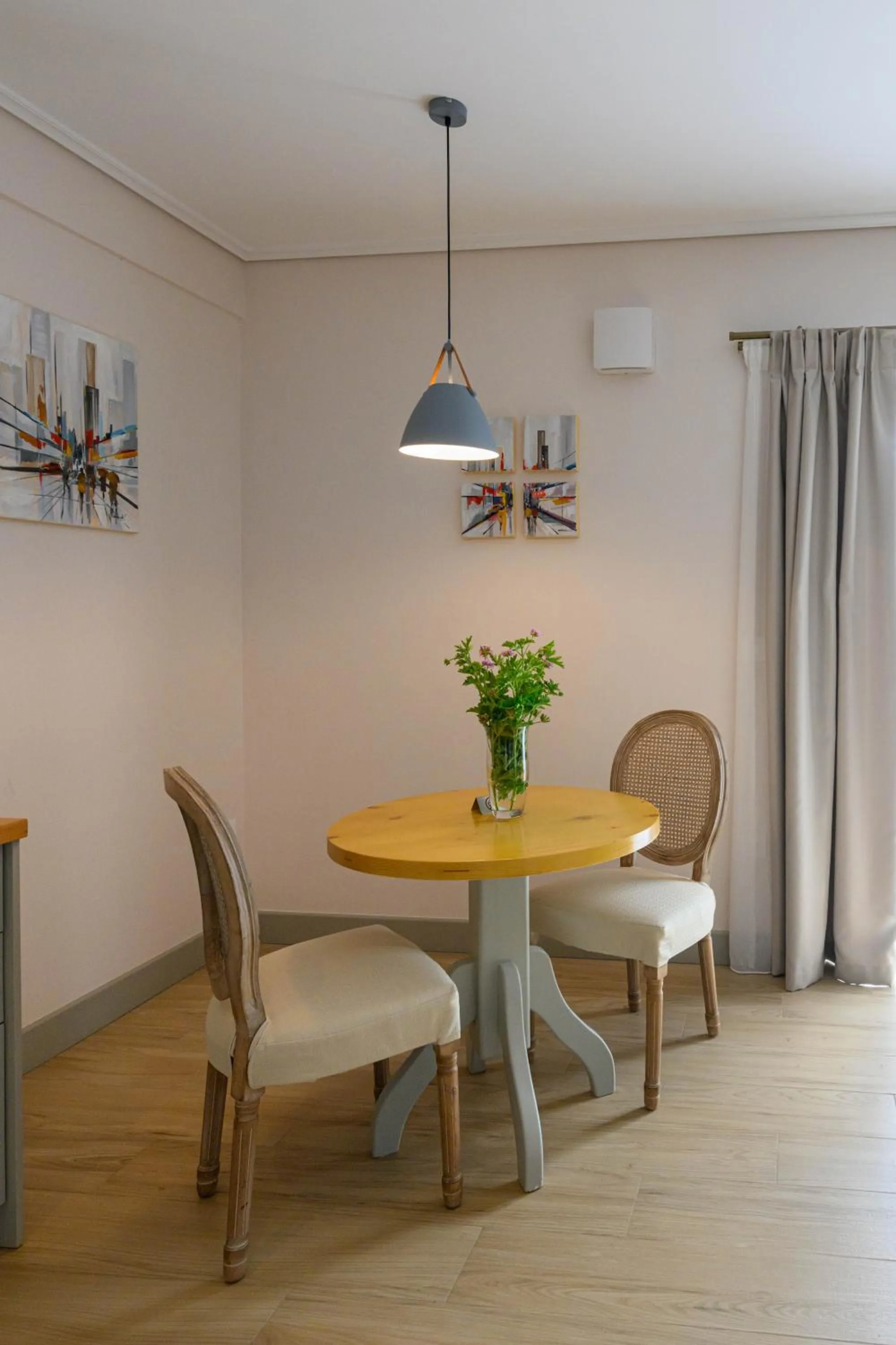 Kannas Mani Luxury Suites -Adults Friendly 14 Plus