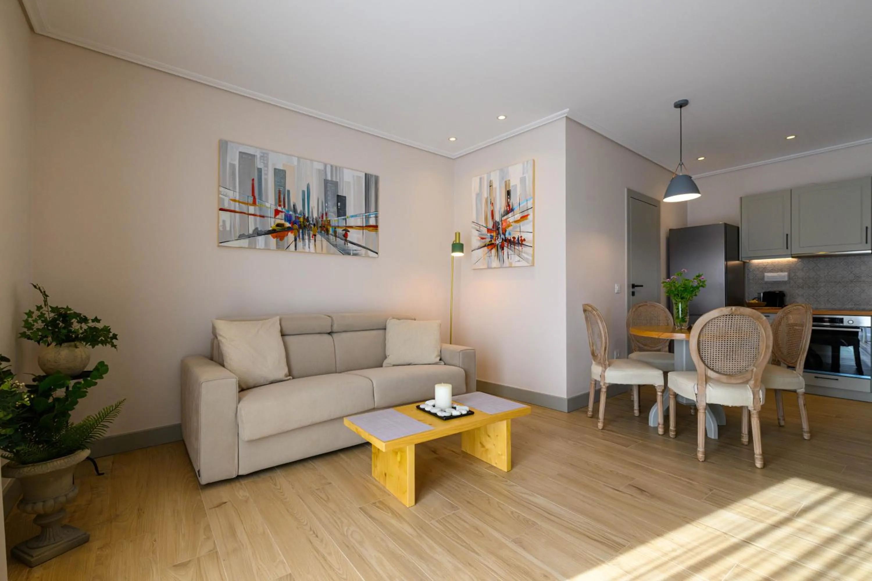 Kannas Mani Luxury Suites -Adults Friendly 14 Plus