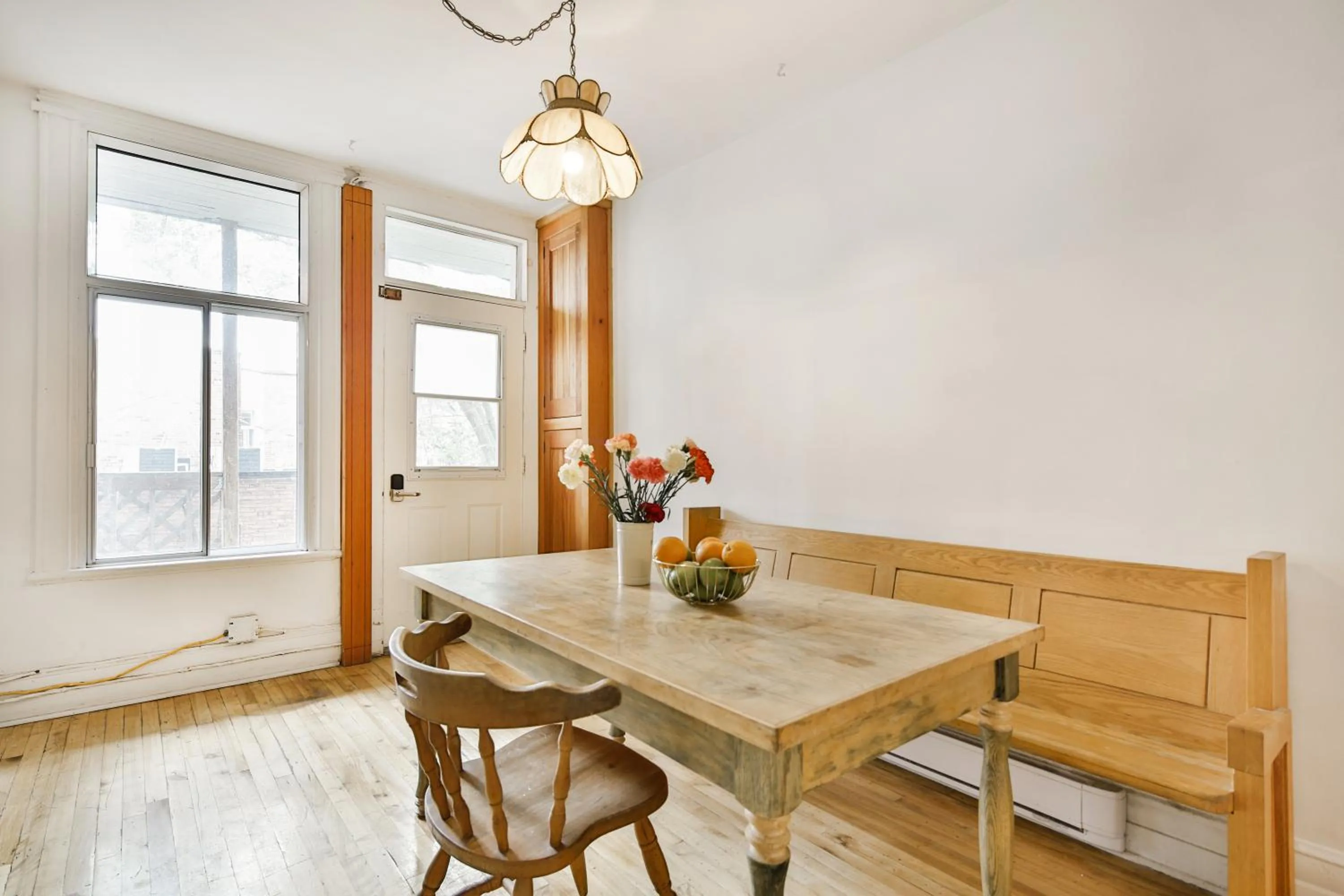 Dining area in La Maison Du Mile-End