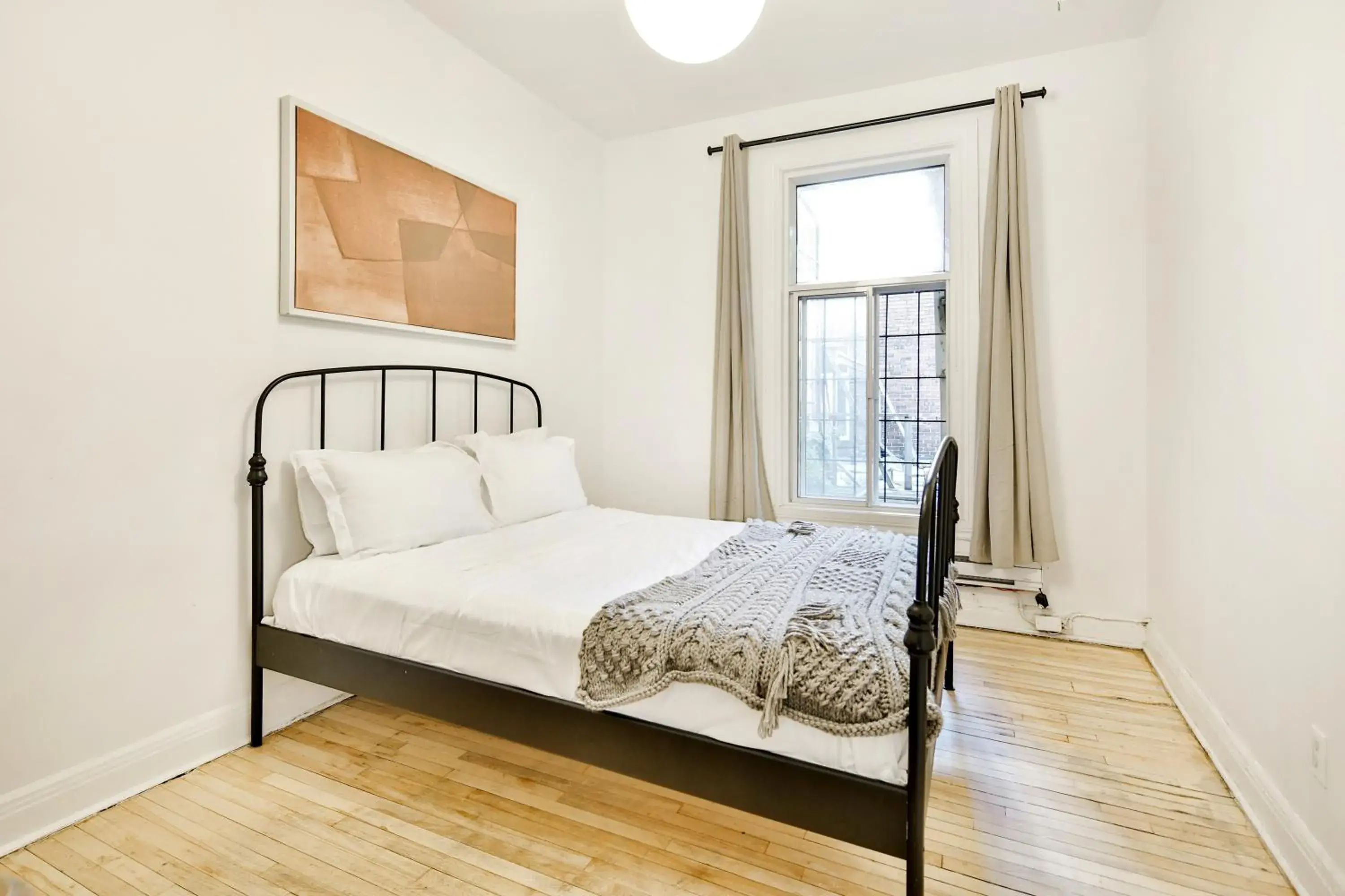 Bedroom, Bed in La Maison Du Mile-End Bedroom, Bed in La Maison Du Mile-End