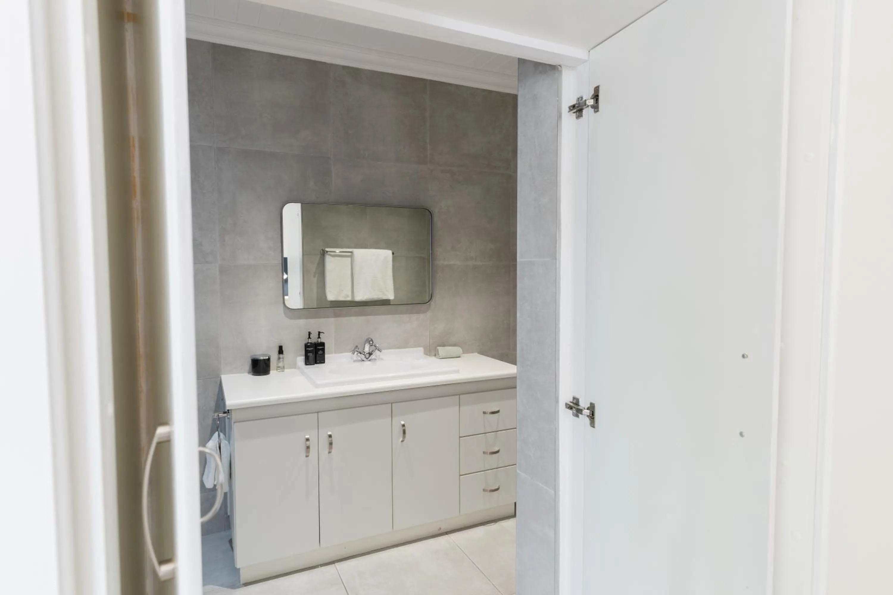 Bathroom in Cherry Blossom