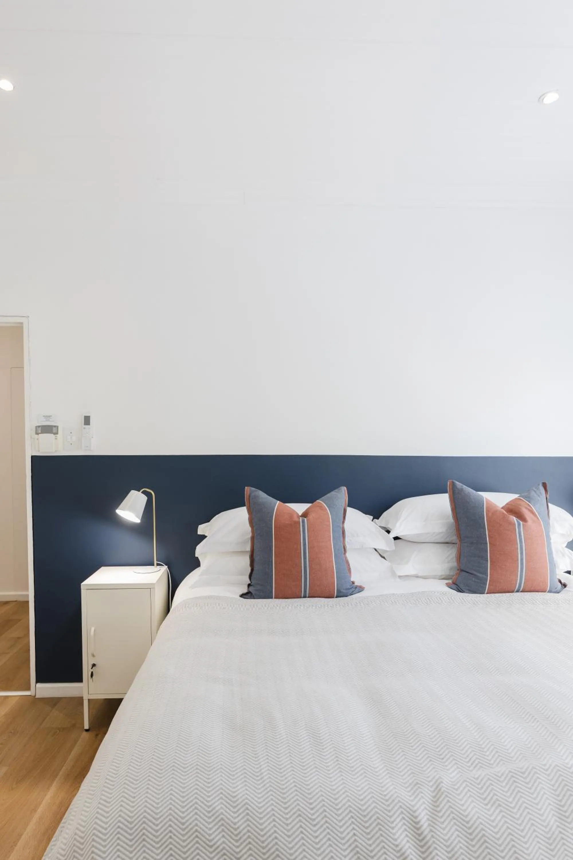 Bedroom, Bed in Cherry Blossom