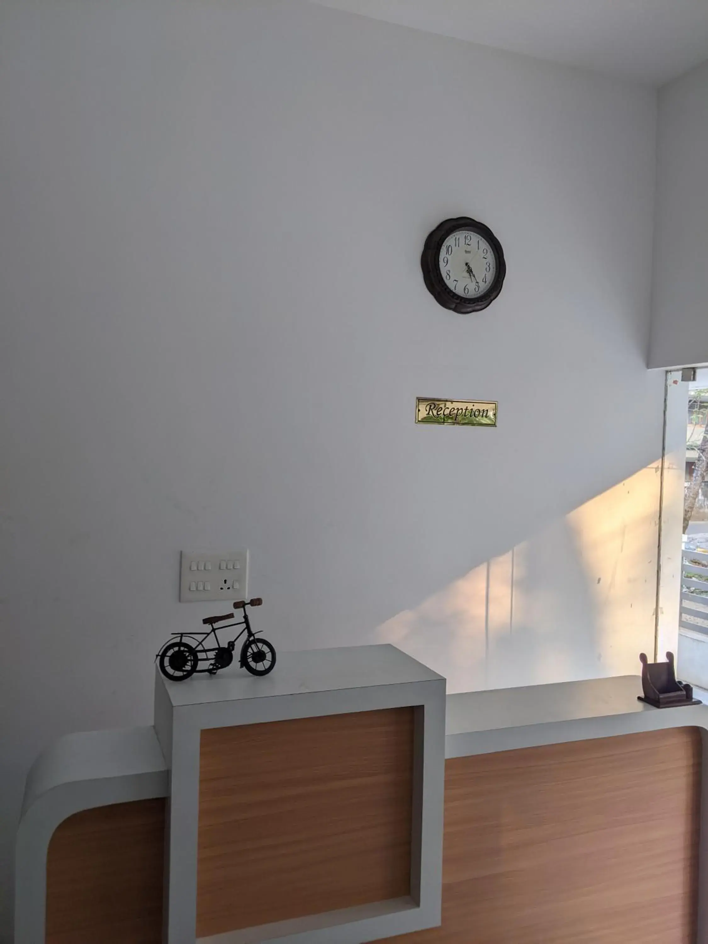 Property building in Atmos Inn Calicut Near Aster Mims Hospital Property building in Atmos Inn Calicut Near Aster Mims Hospital