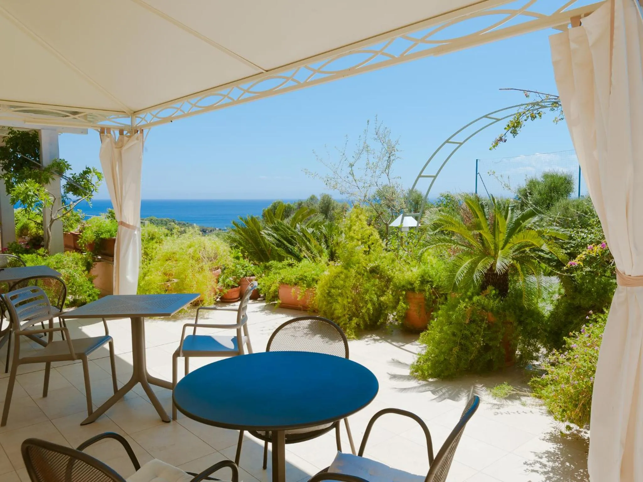 Patio in Park Hotel Asinara
