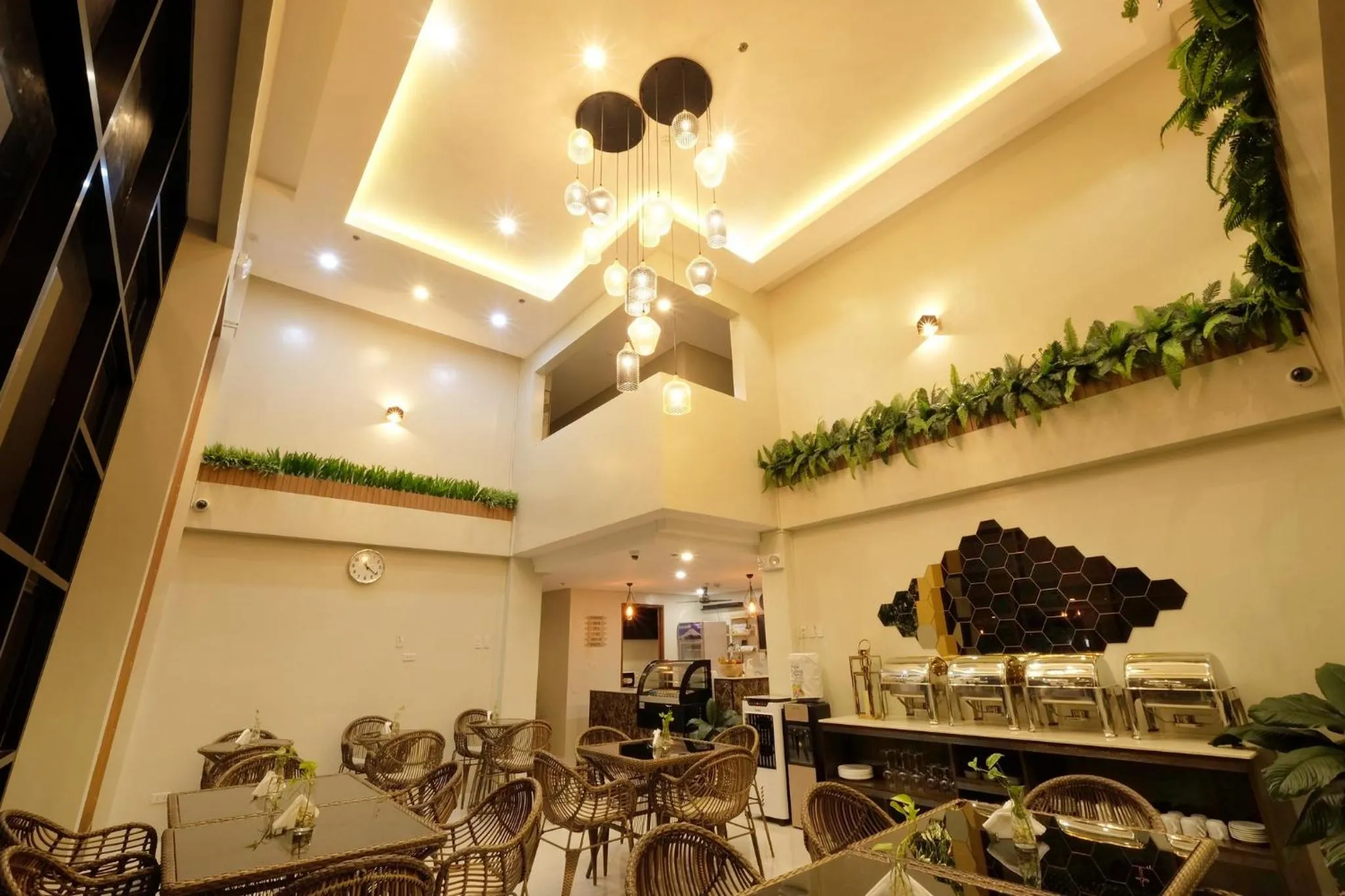 Restaurant/places to eat in Jai-cob’s Suites