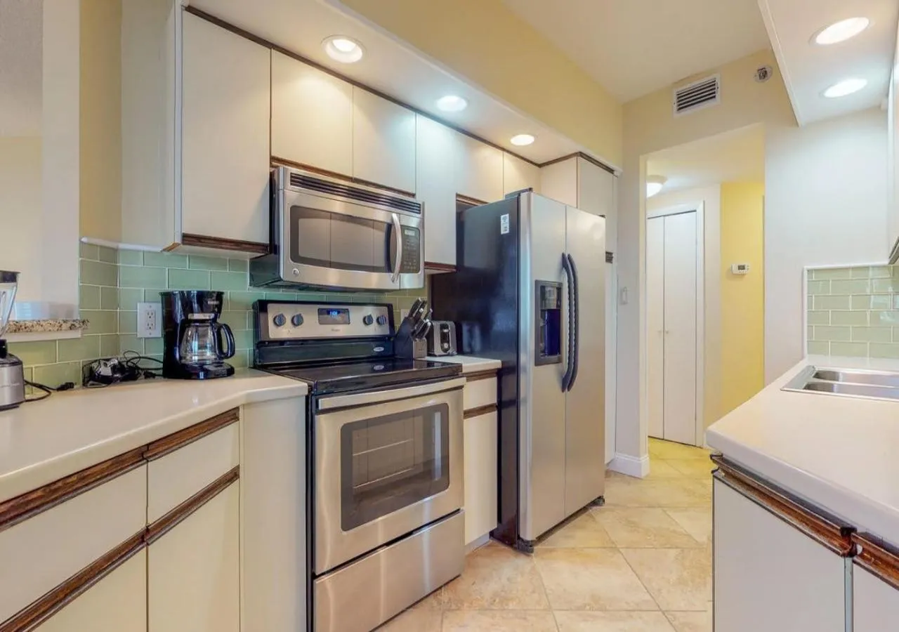 Surfside Resort by TO