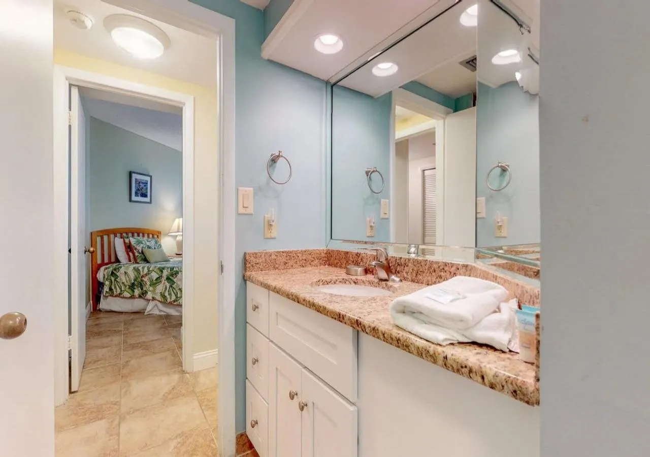 Surfside Resort by TO