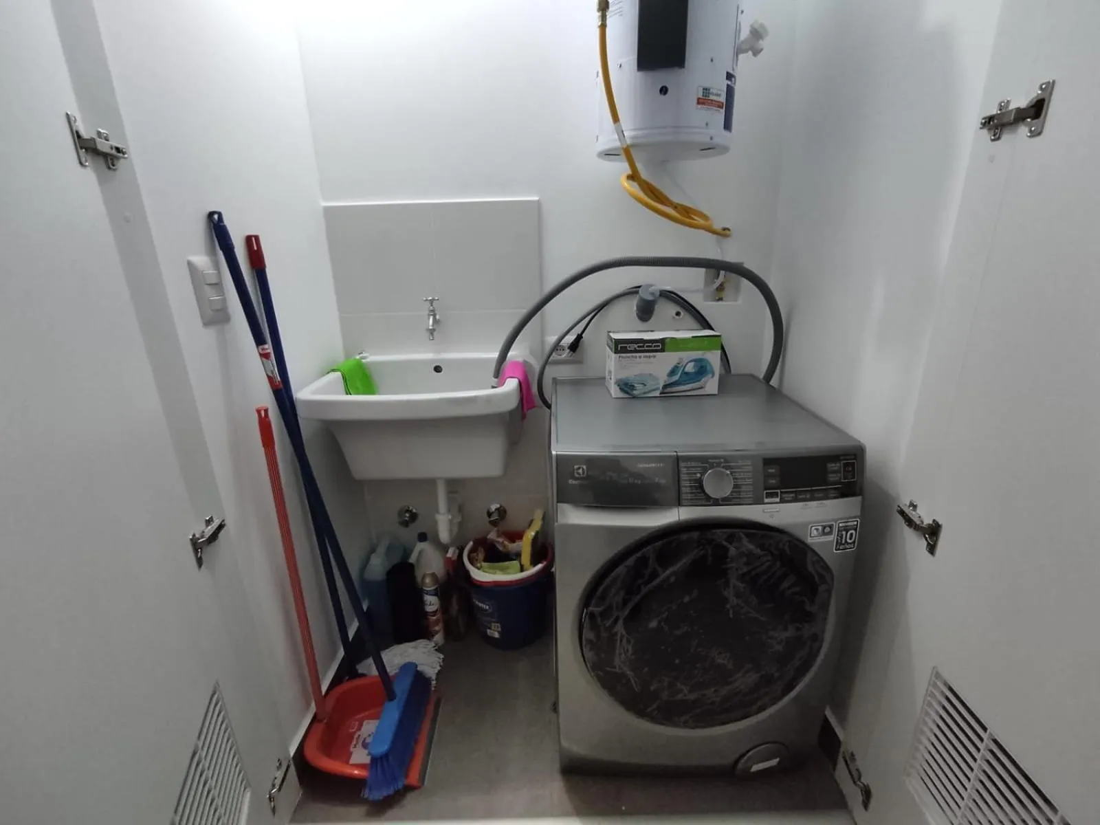 laundry in Epiqe Manuel Olguin 600