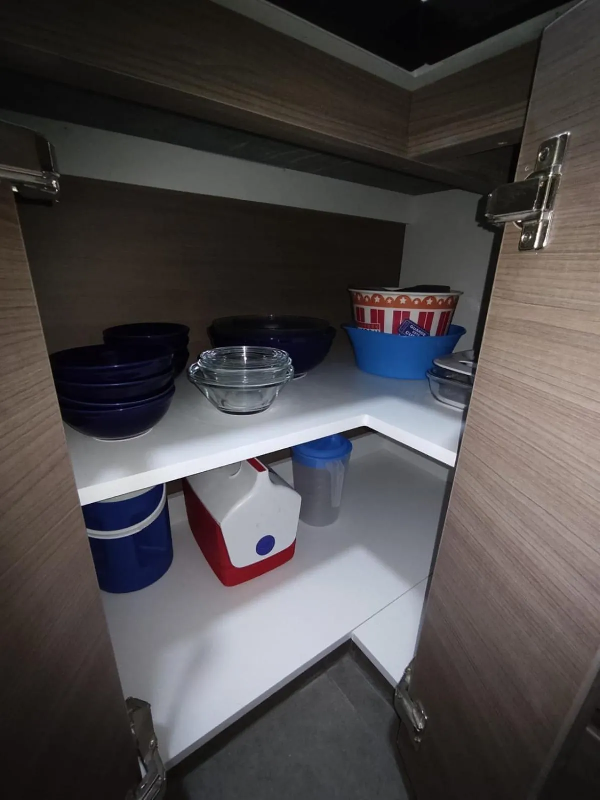 Coffee/tea facilities in Epiqe Manuel Olguin 600