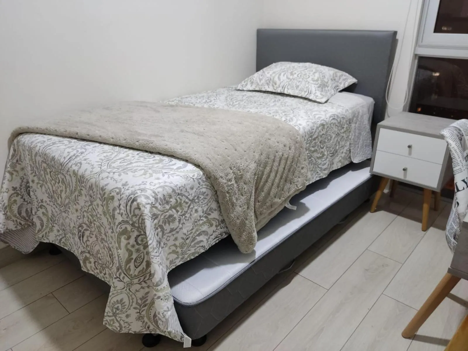 Photo of the whole room, Bed in Epiqe Manuel Olguin 600