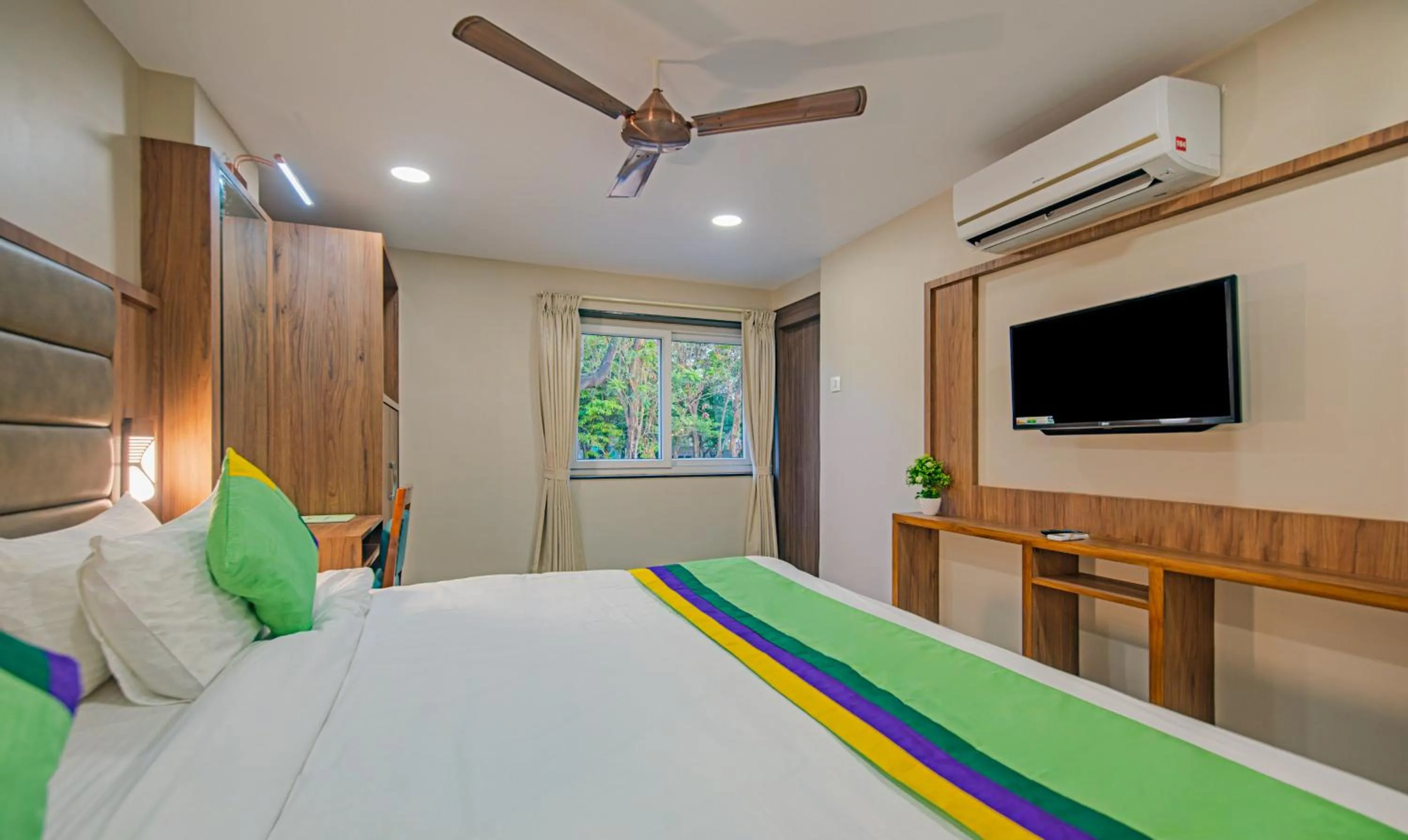 TV and multimedia, Bed in Treebo Gyani's