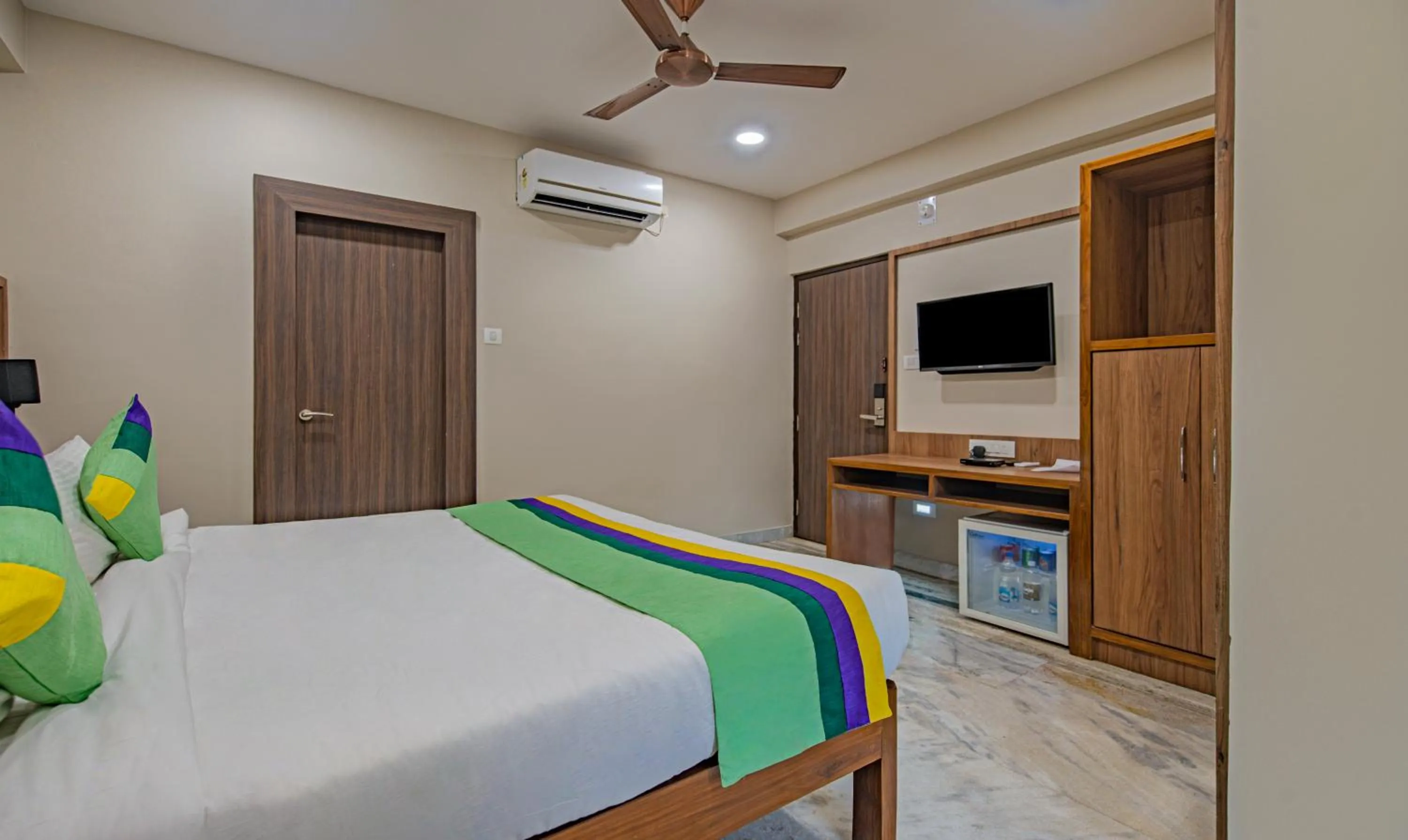 TV and multimedia, Bed in Treebo Gyani's