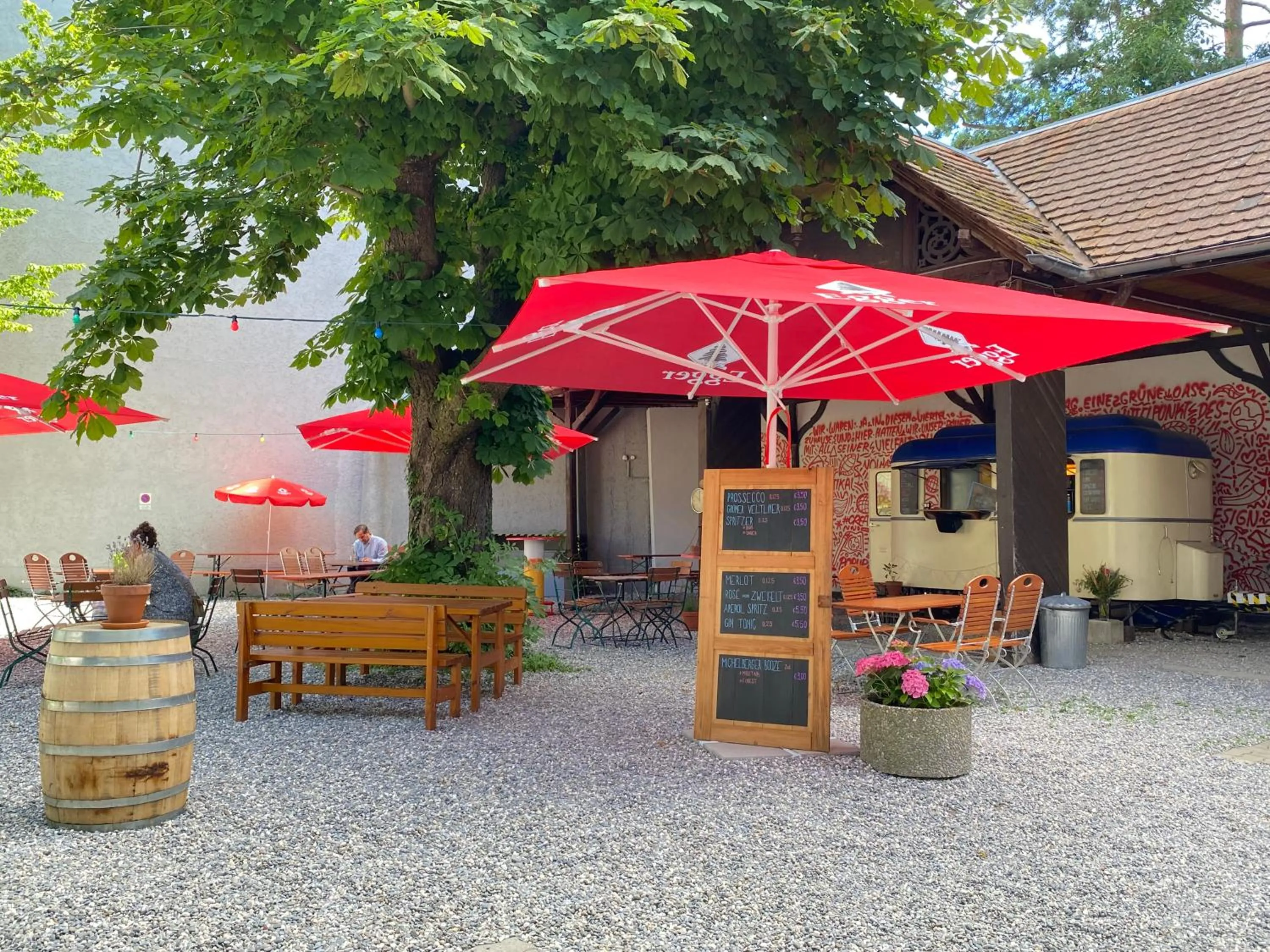 Garden in Honolulu Hotel