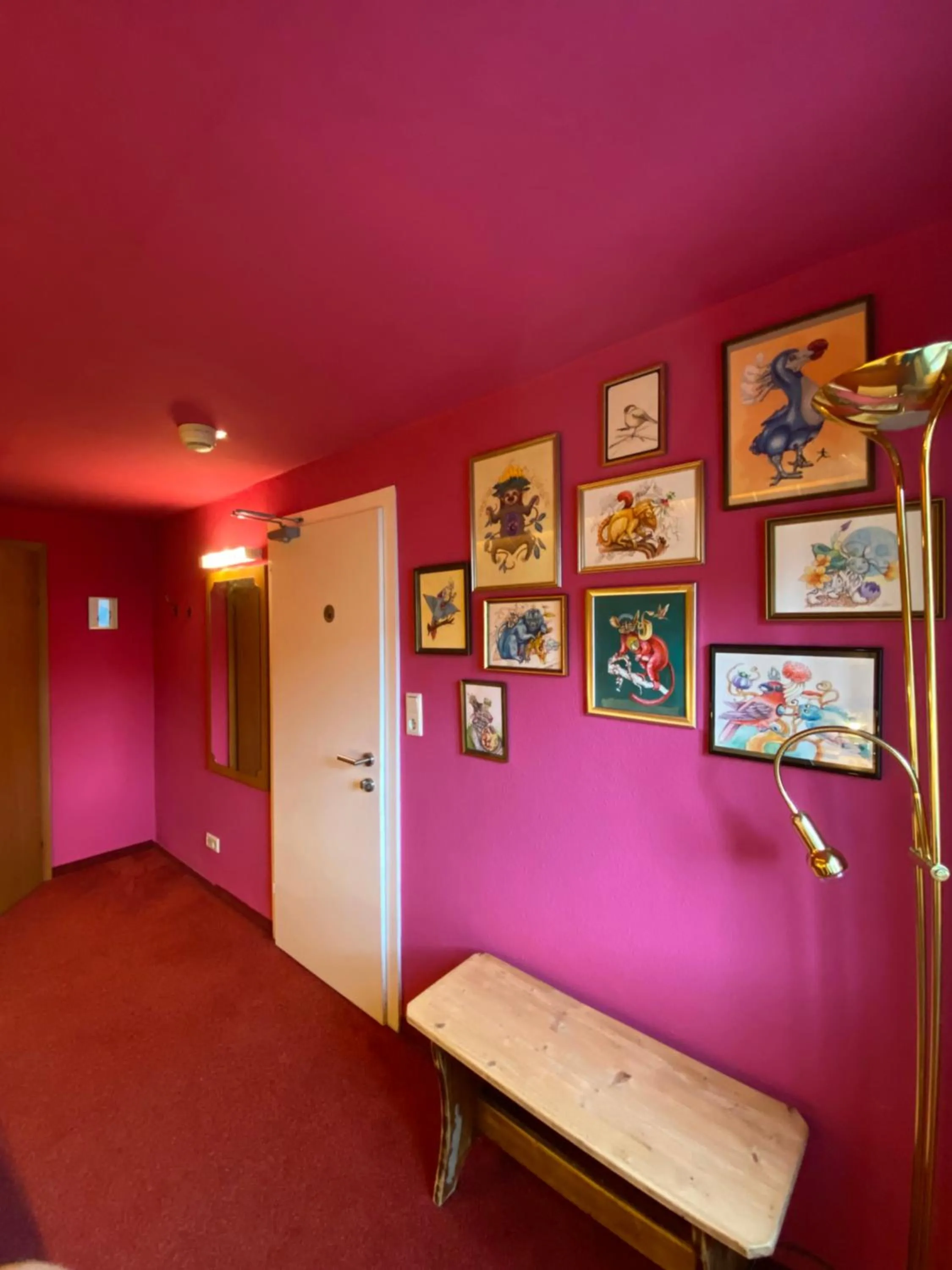 Decorative detail in Honolulu Hotel