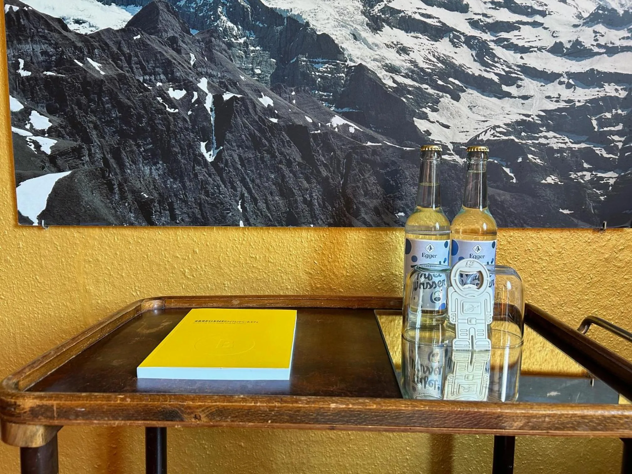 Decorative detail in Honolulu Hotel